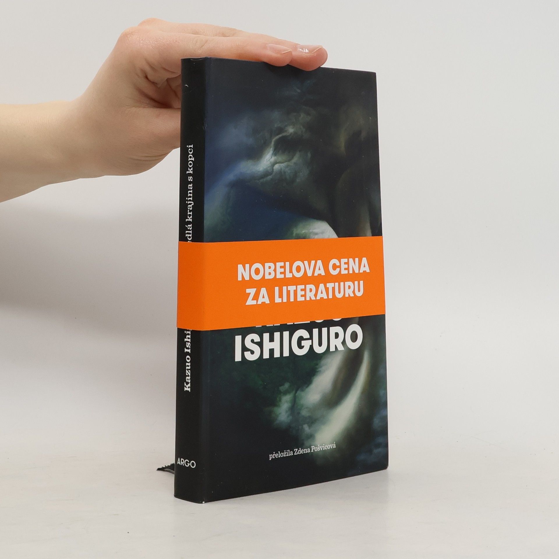 Kazuo Ishiguro Vybledlá krajina s kopci