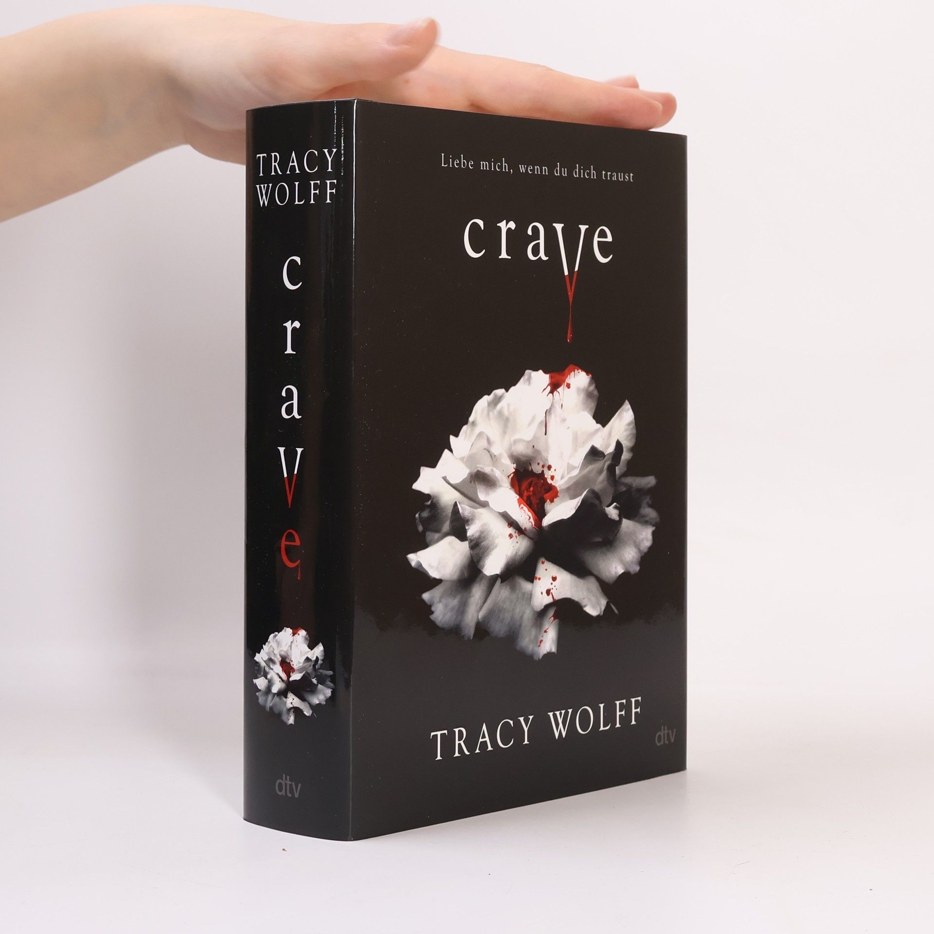 Tracy Wolff Crave