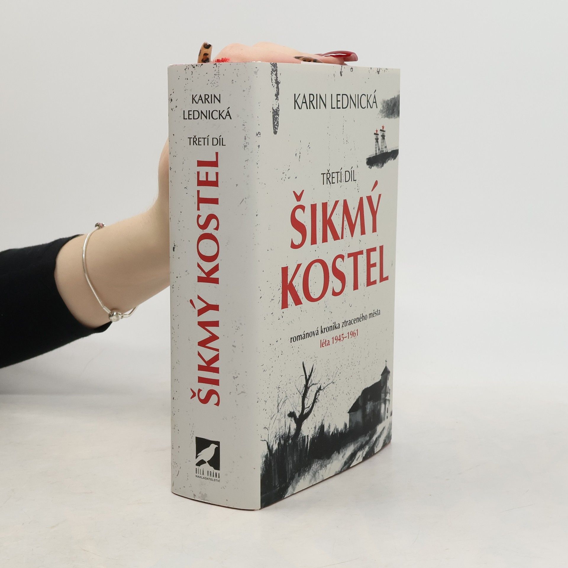 Karin Lednická Šikmý kostel 3