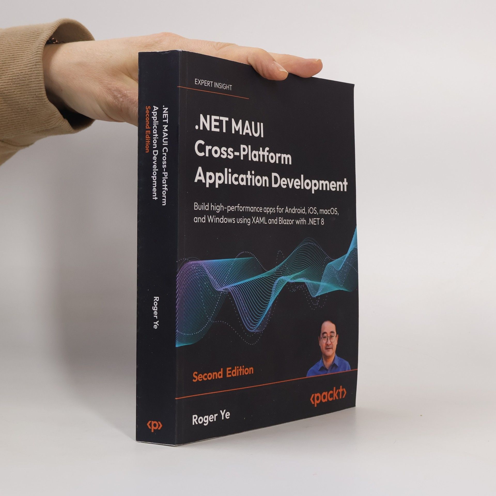 Roger Ye .NET MAUI Cross-Platform Application Development