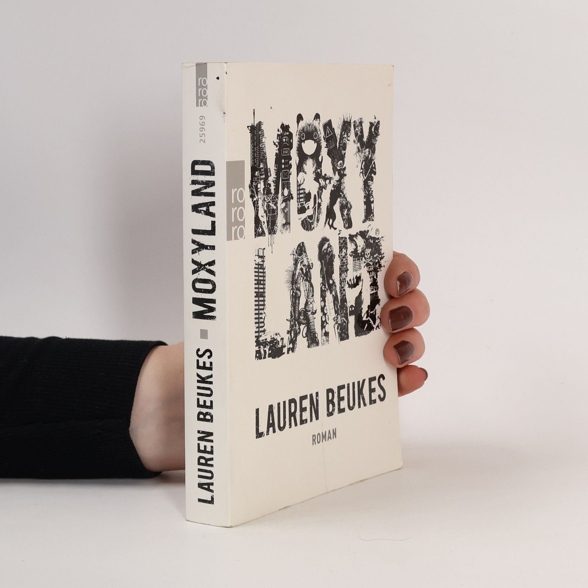 Lauren Beukes Moxyland