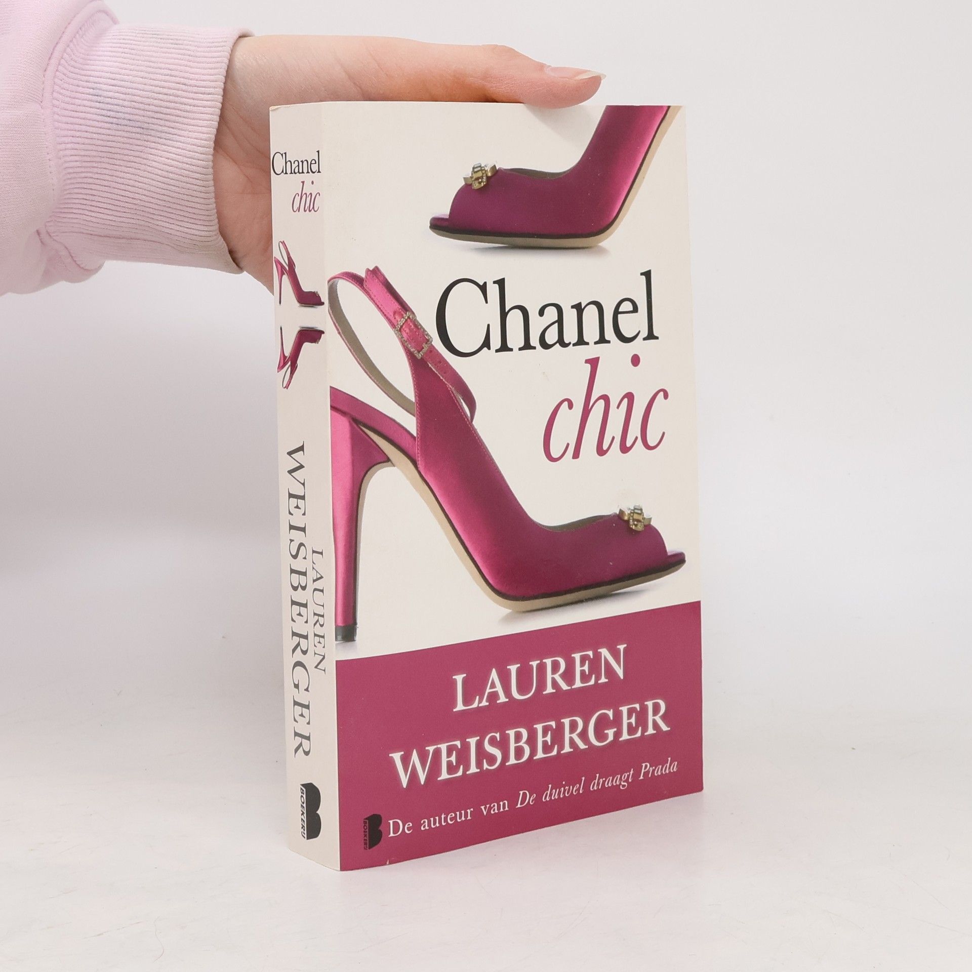 Lauren Weisberger Chanel chic