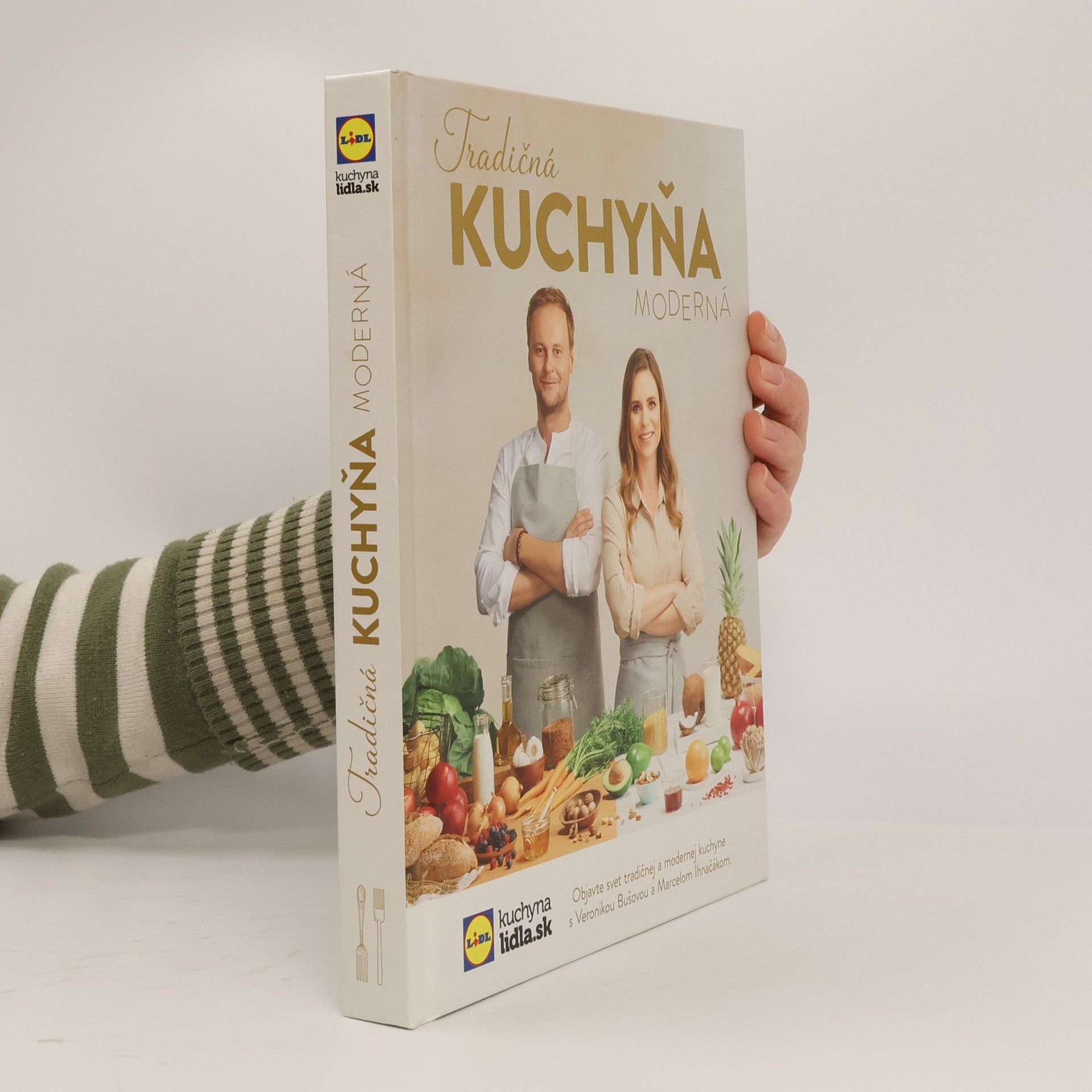 Veronika Bušová Tradičná kuchyňa moderná