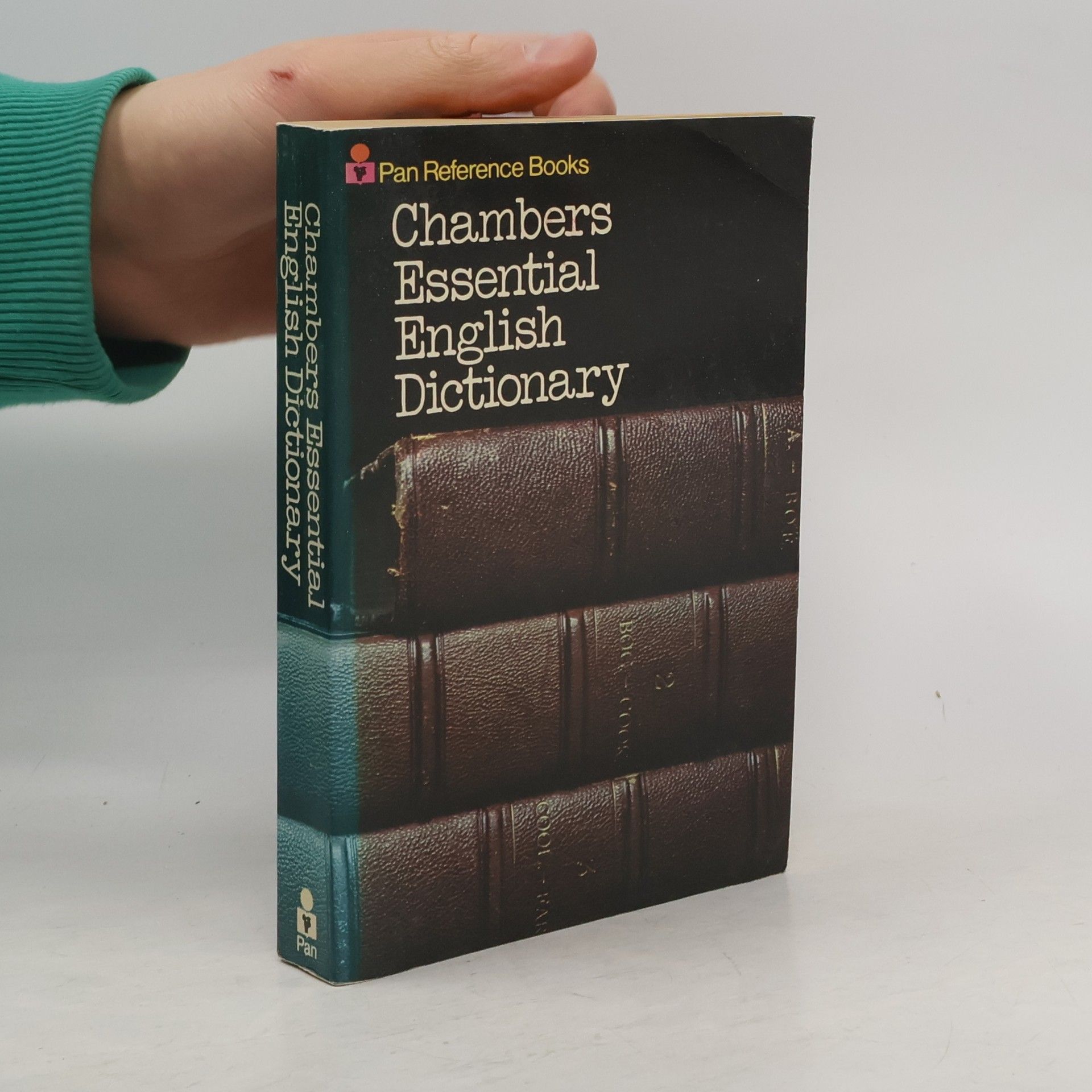 A. M. Macdonald Chambers Essential English Dictionary