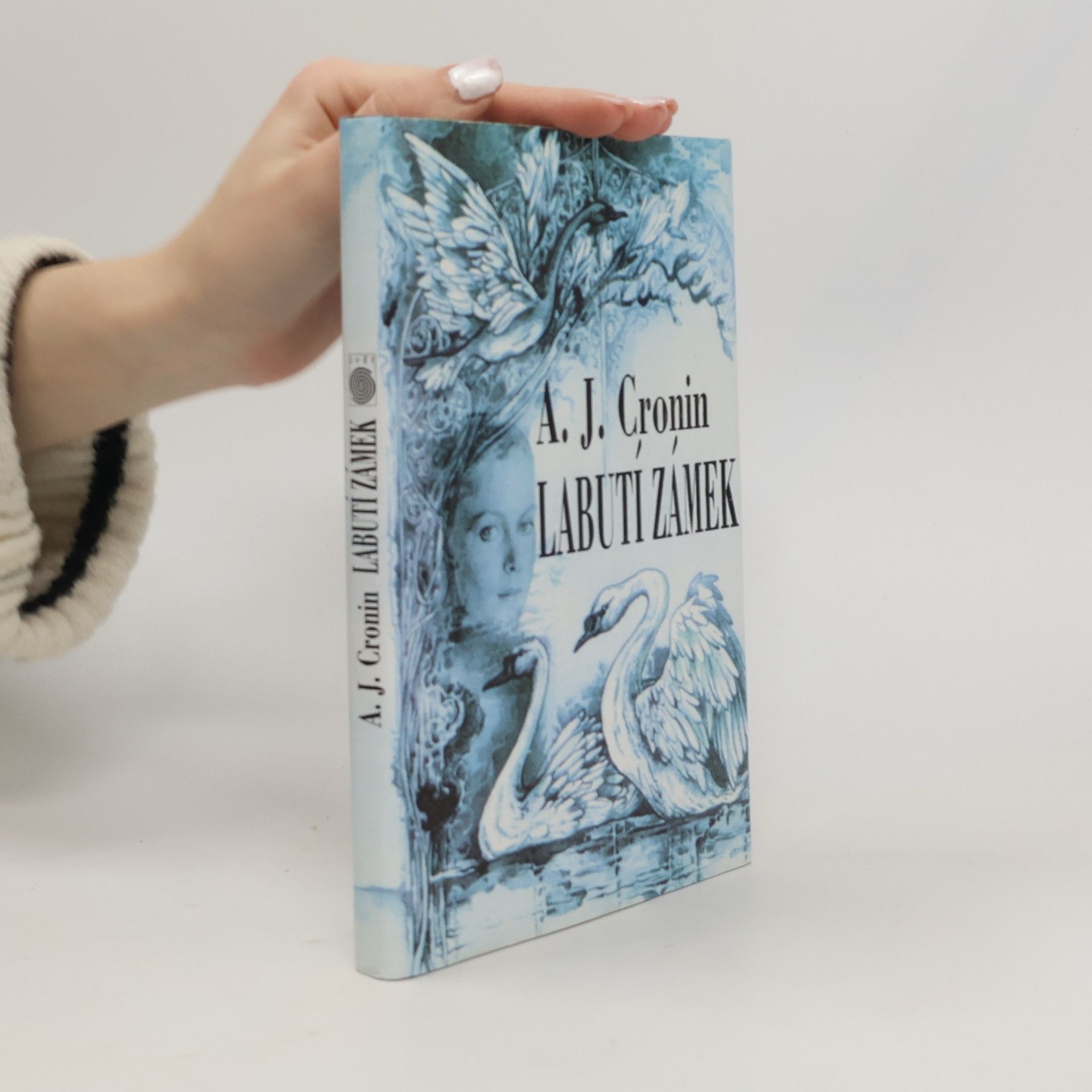 Běla Dintrová Labutí zámek