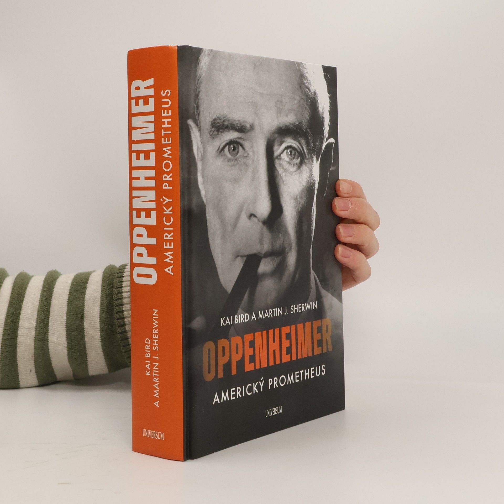 Oppenheimer. Americký Prométheus
