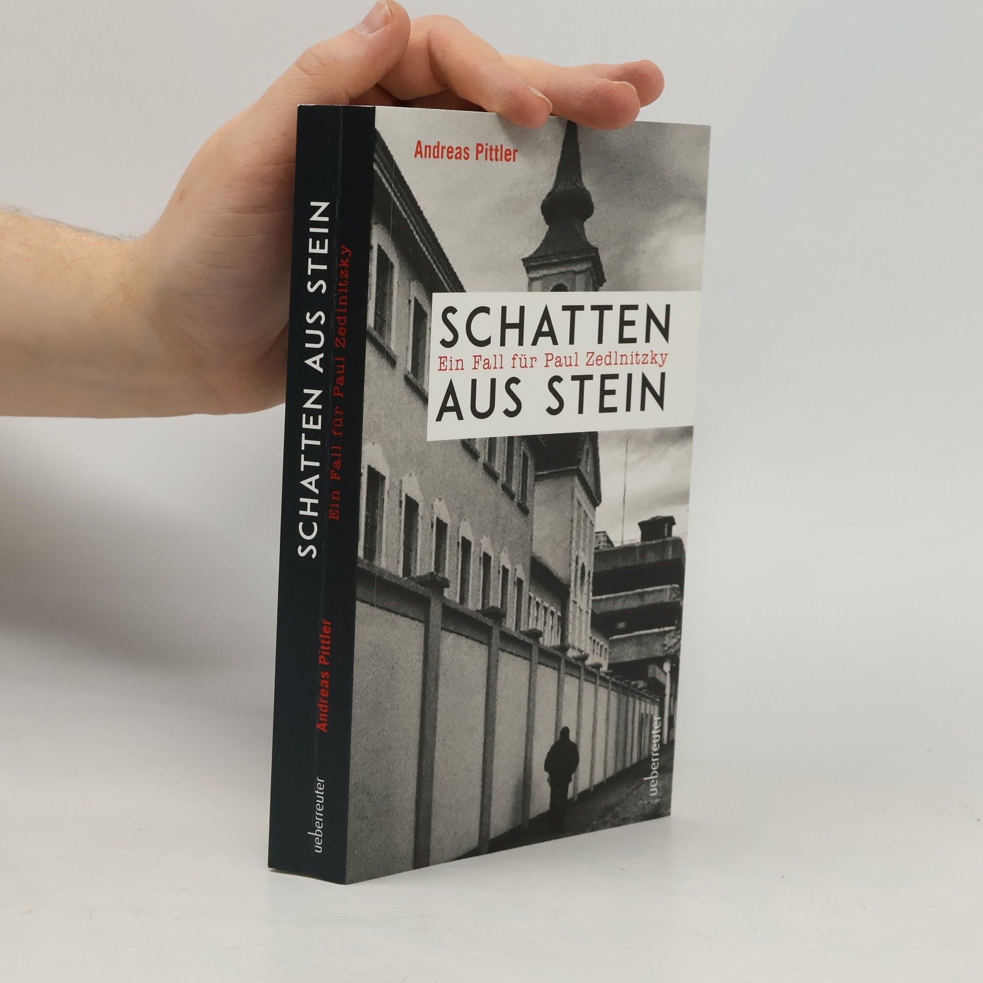 Schatten aus Stein