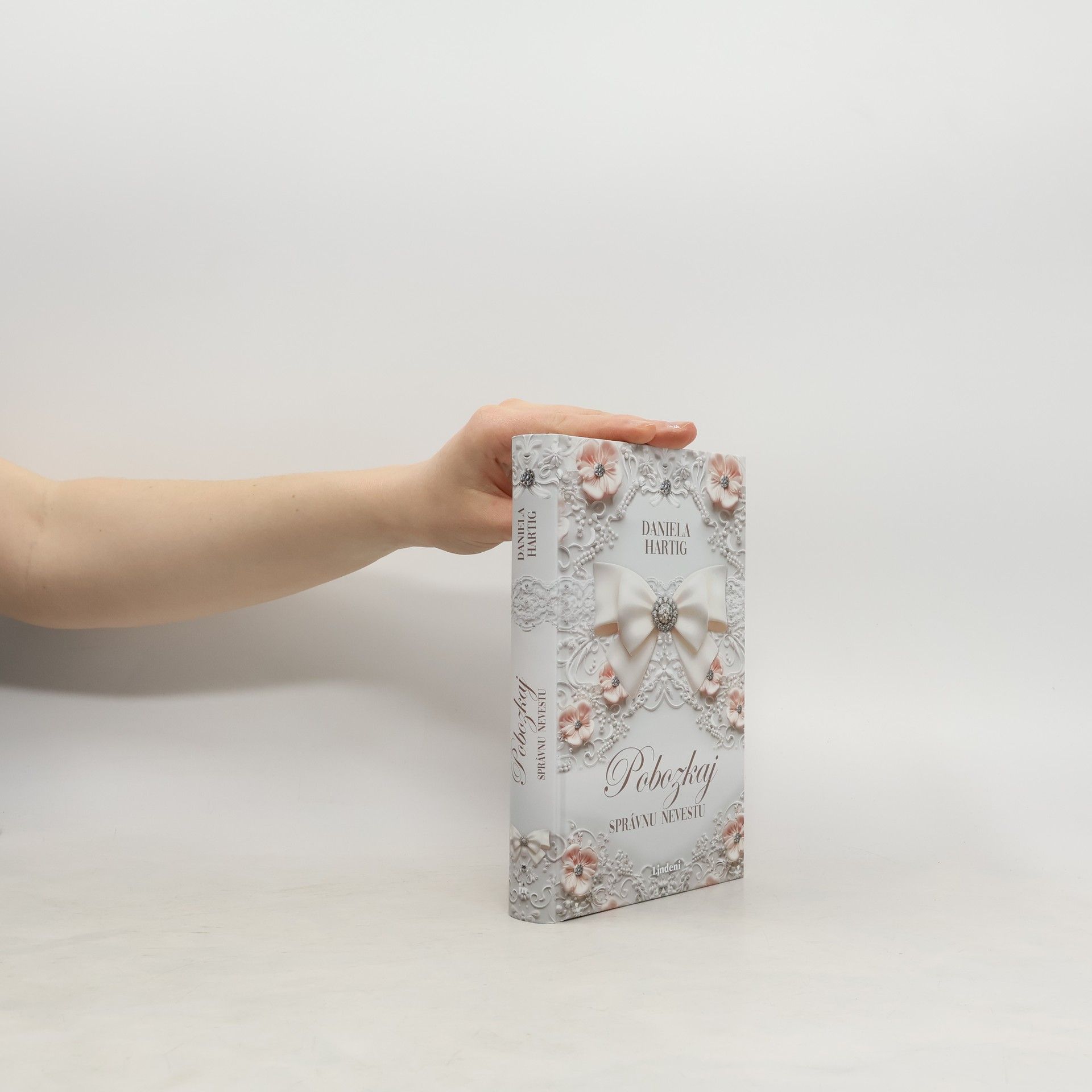 Pobozkaj správnu nevestu