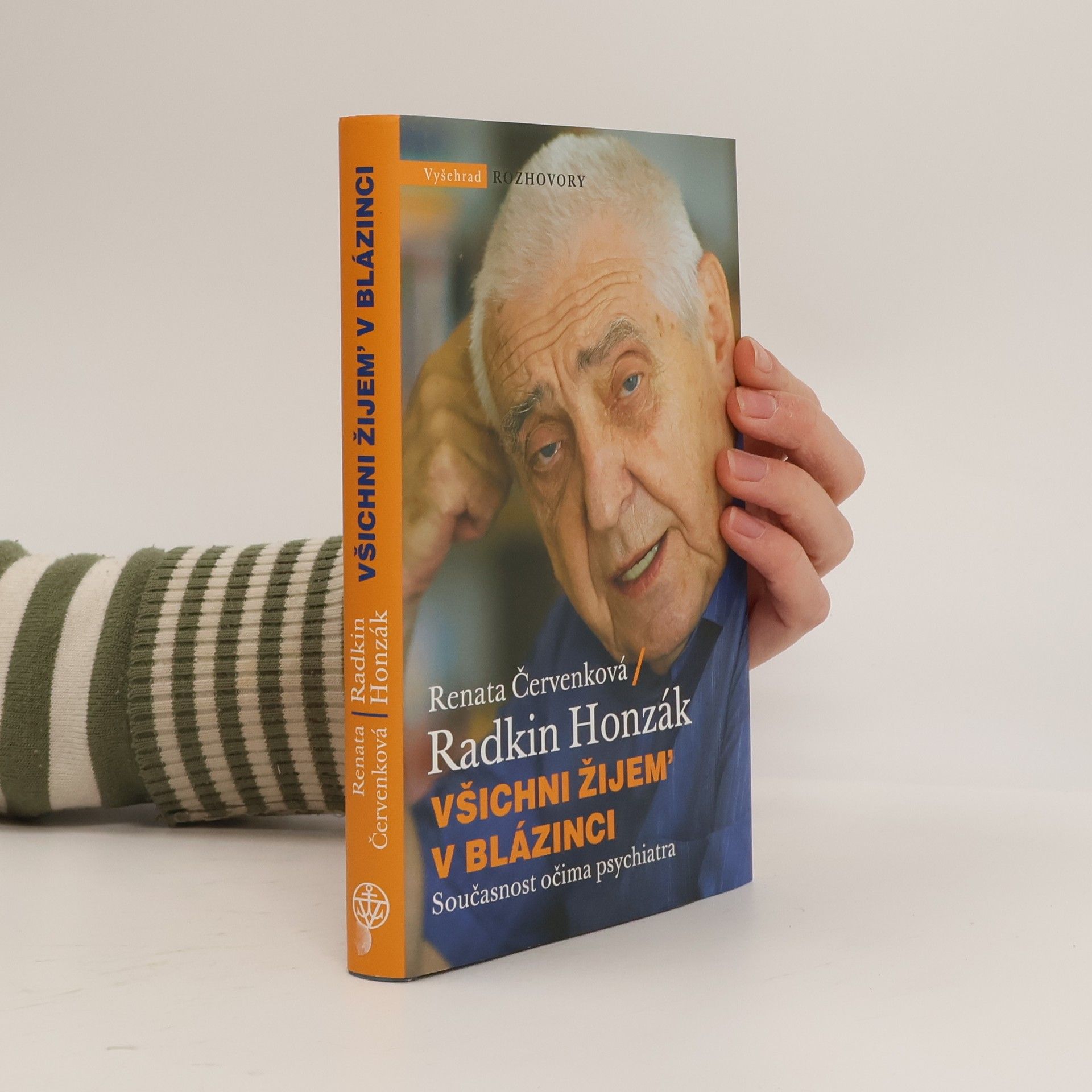 Renata Červenková Všichni žijem' v blázinci