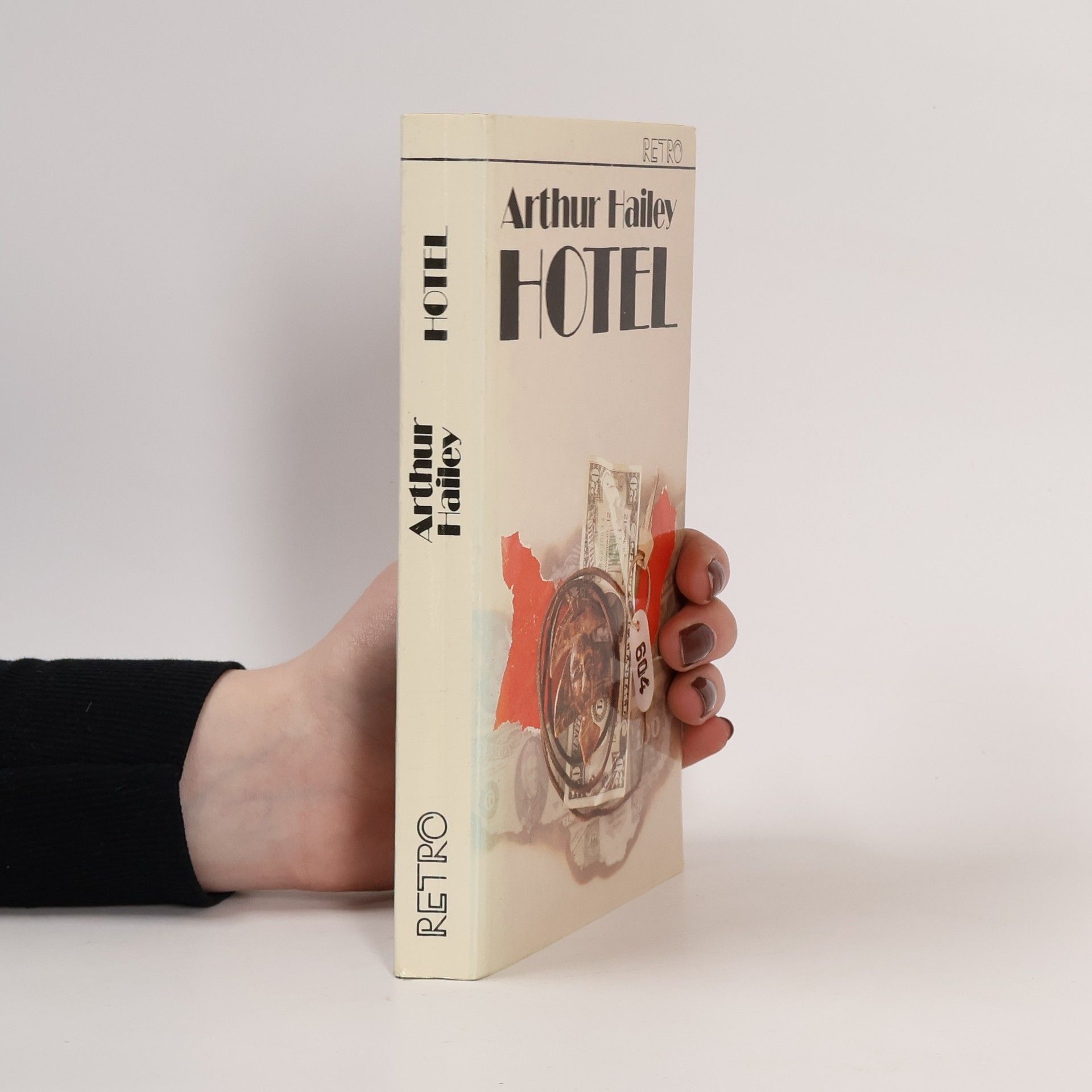Arthur Hailey Hotel