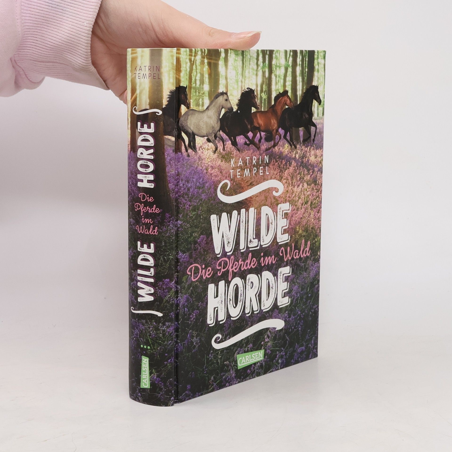 Katrin Tempel Wilde Horde: Die Pferde im Wald
