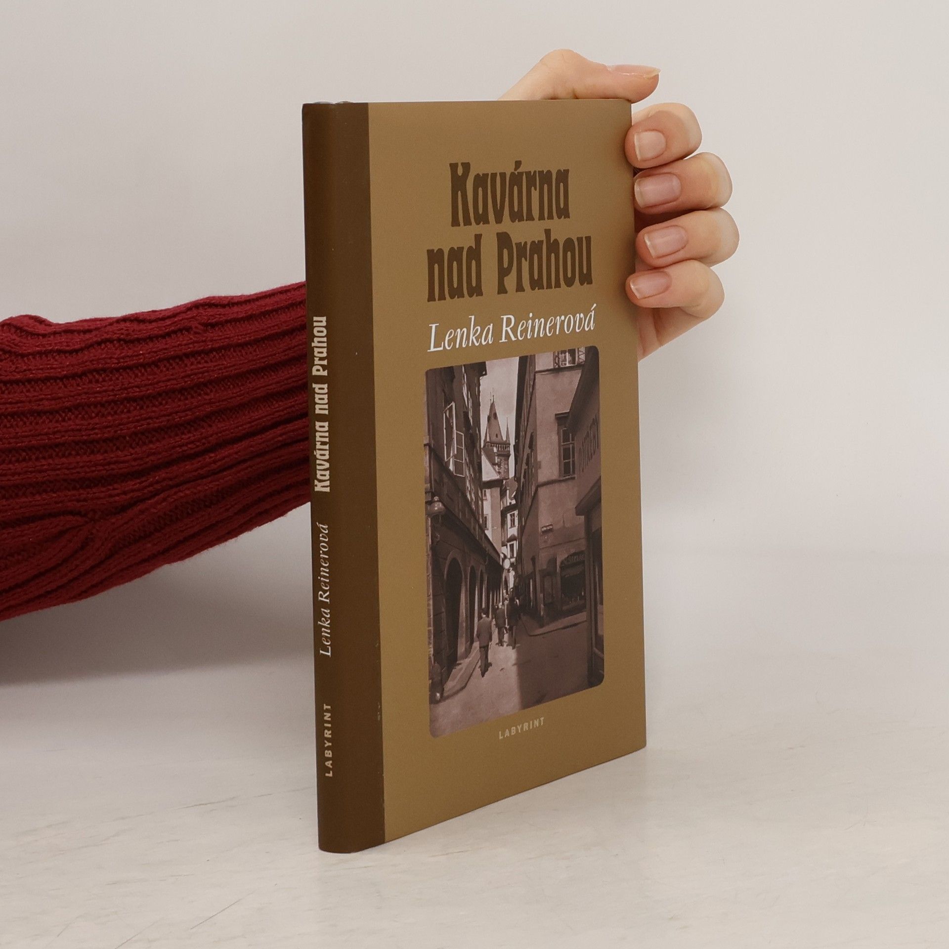 Lenka Reinerová Kavárna nad Prahou