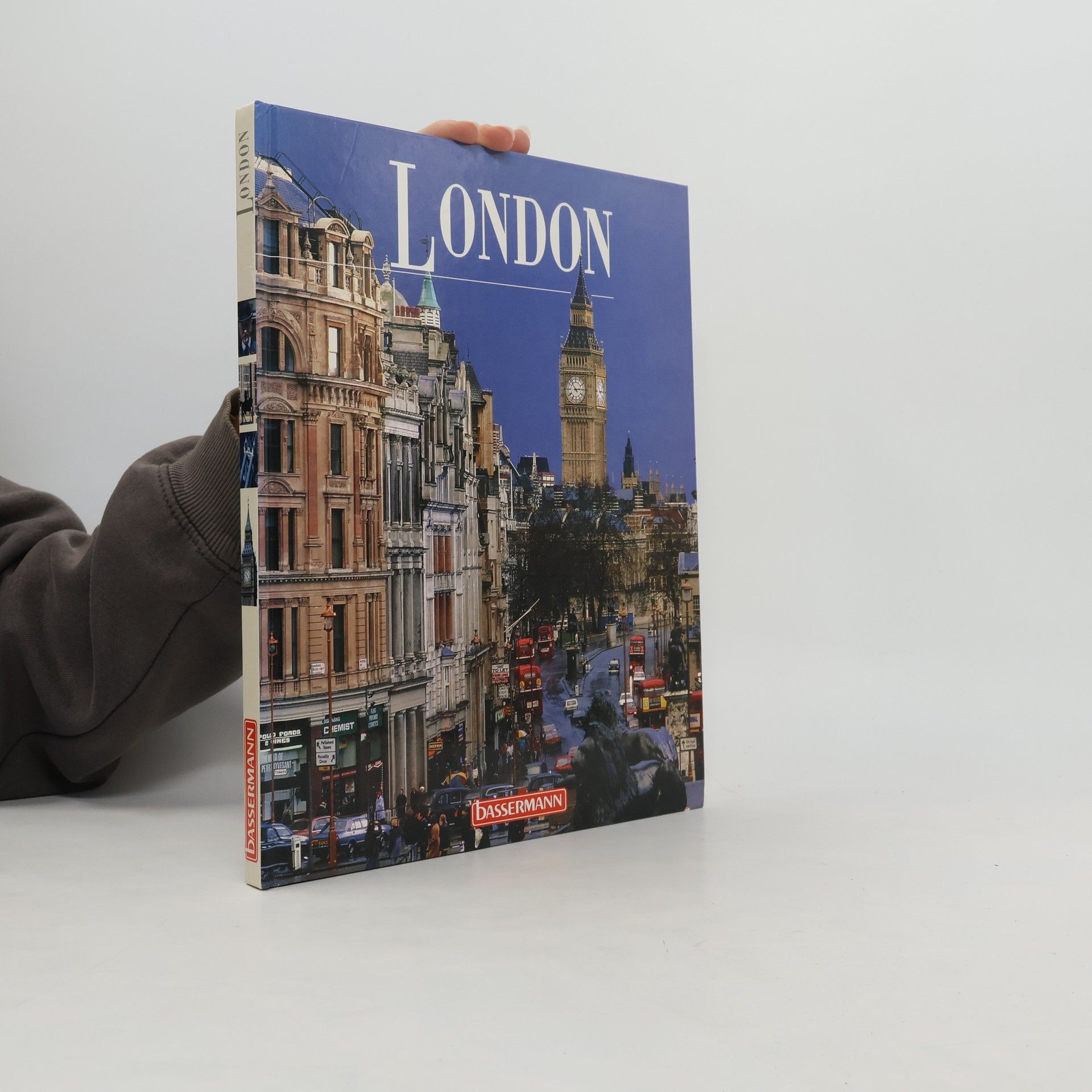 Simone Hoffmann London