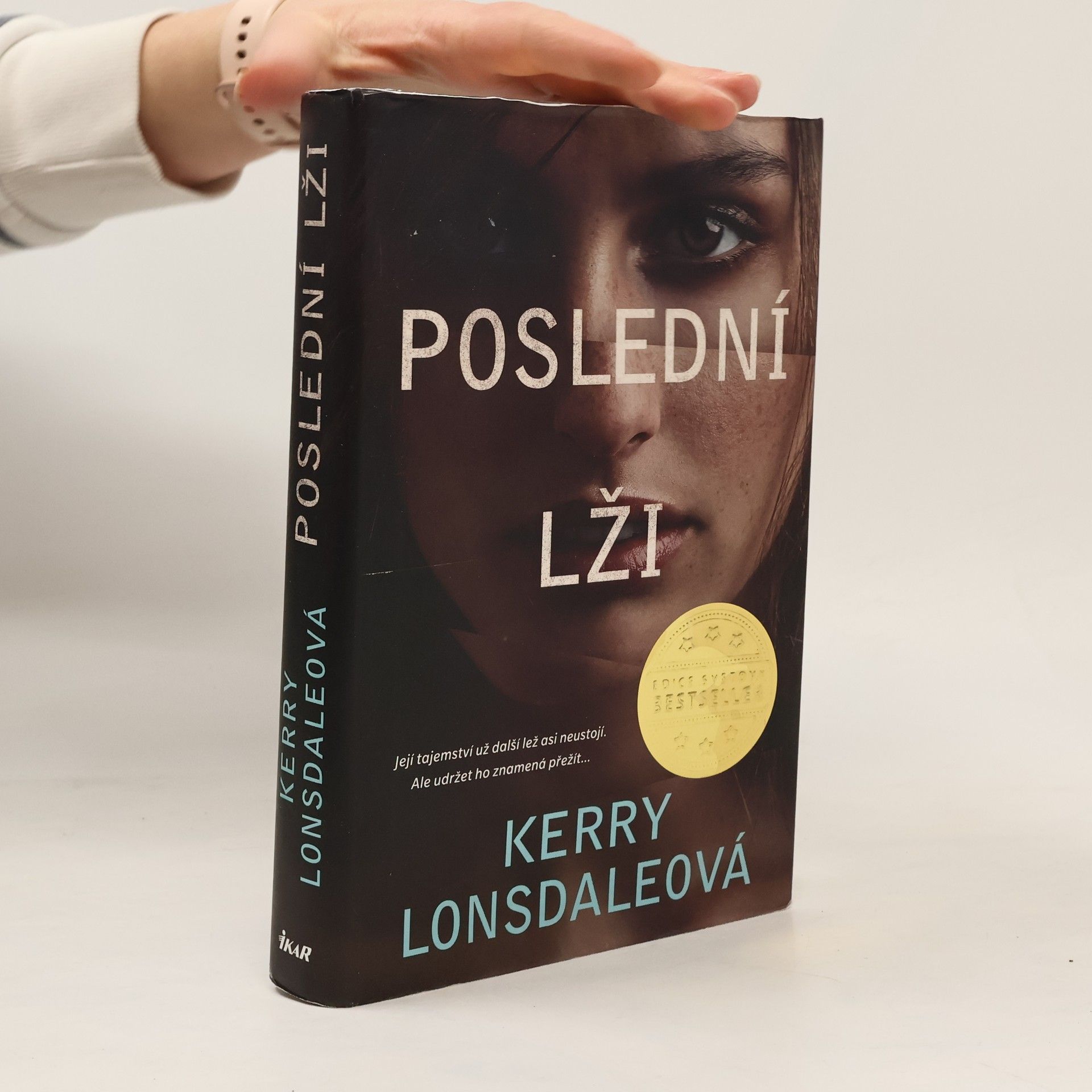Kerry Lonsdale Poslední lži