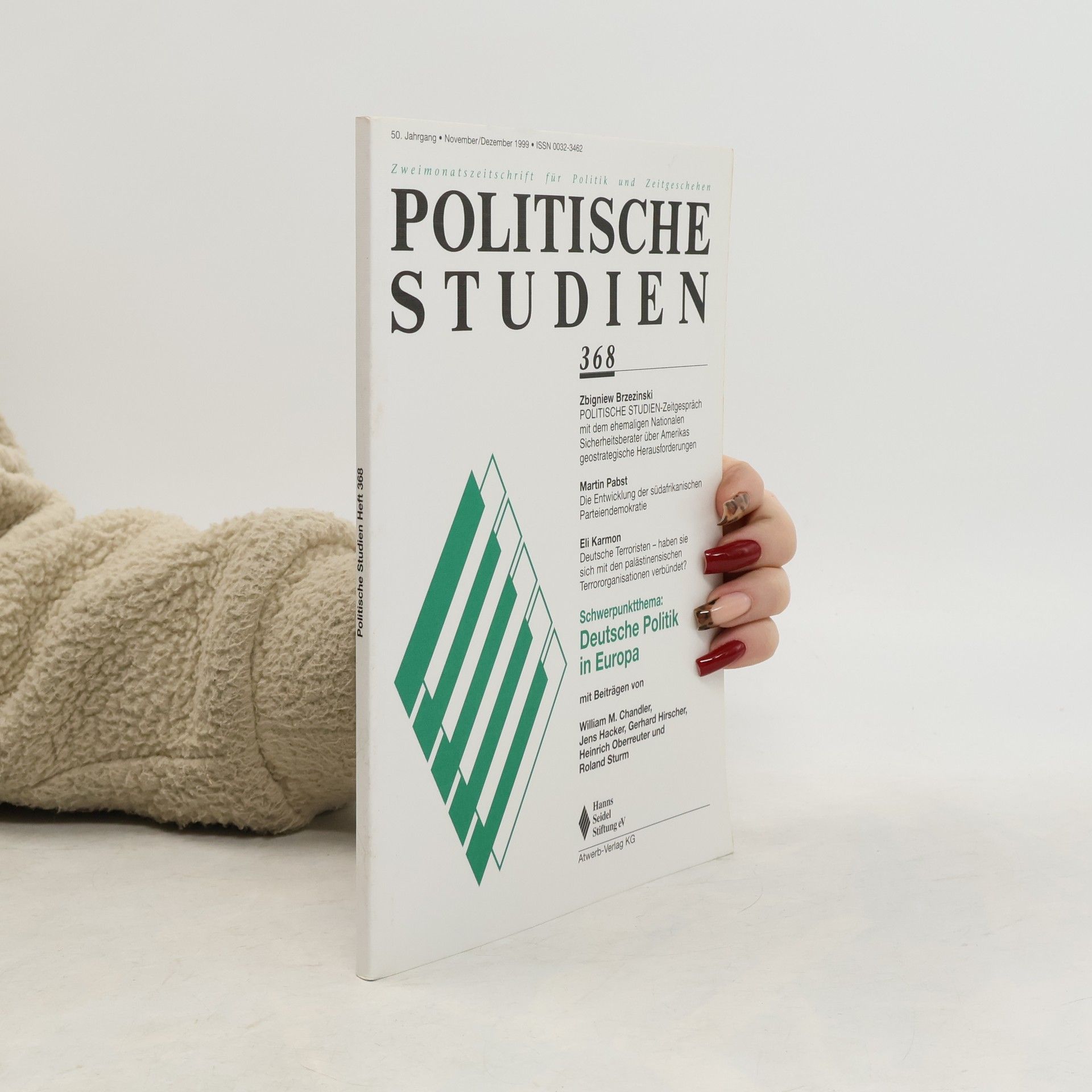 Auteurscollectief Politische Studien 368