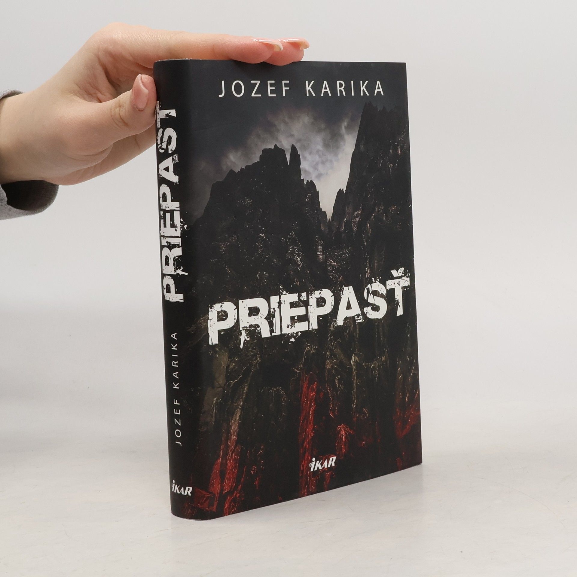 Jozef Karika Priepasť