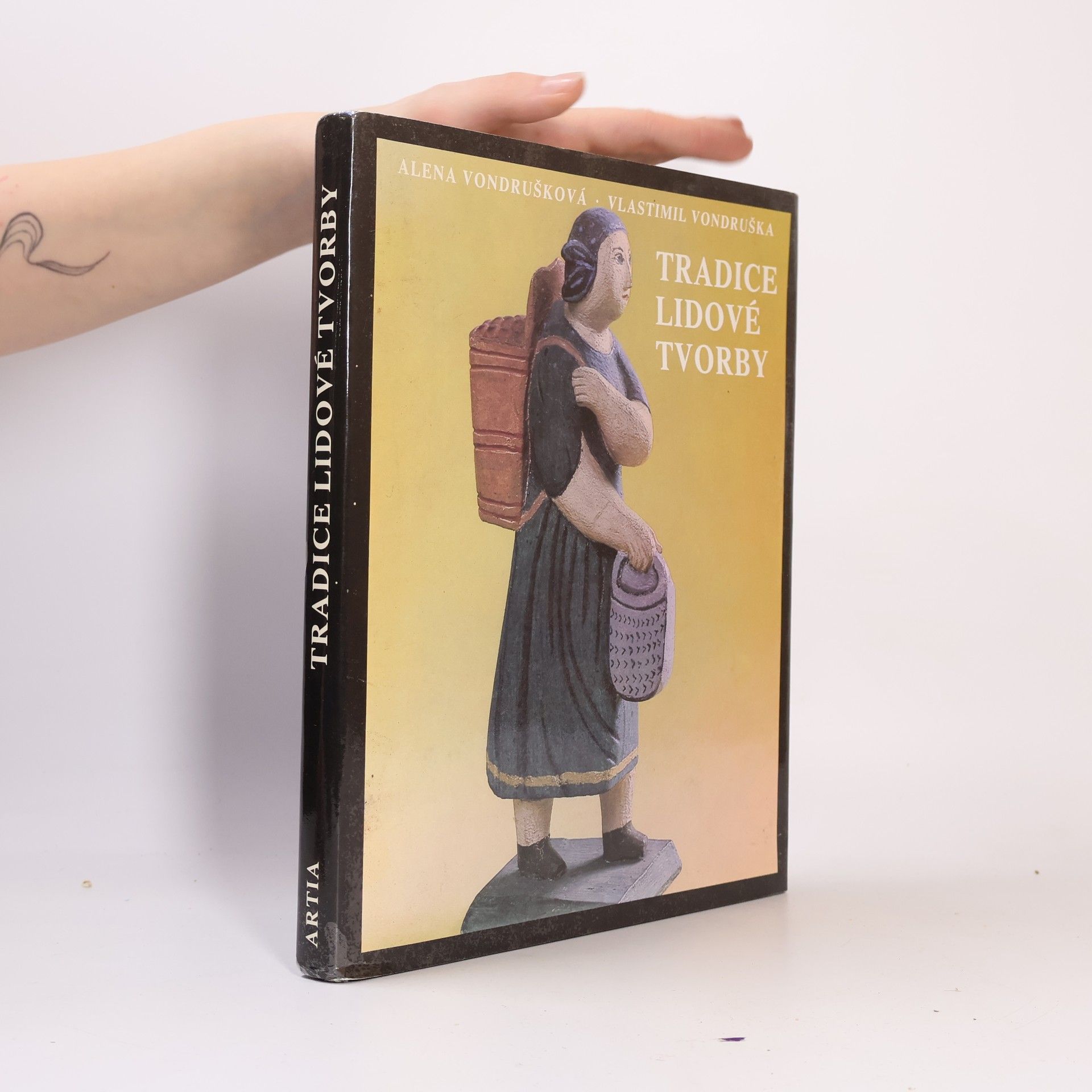 Alena Vondrušková Tradice lidové tvorby