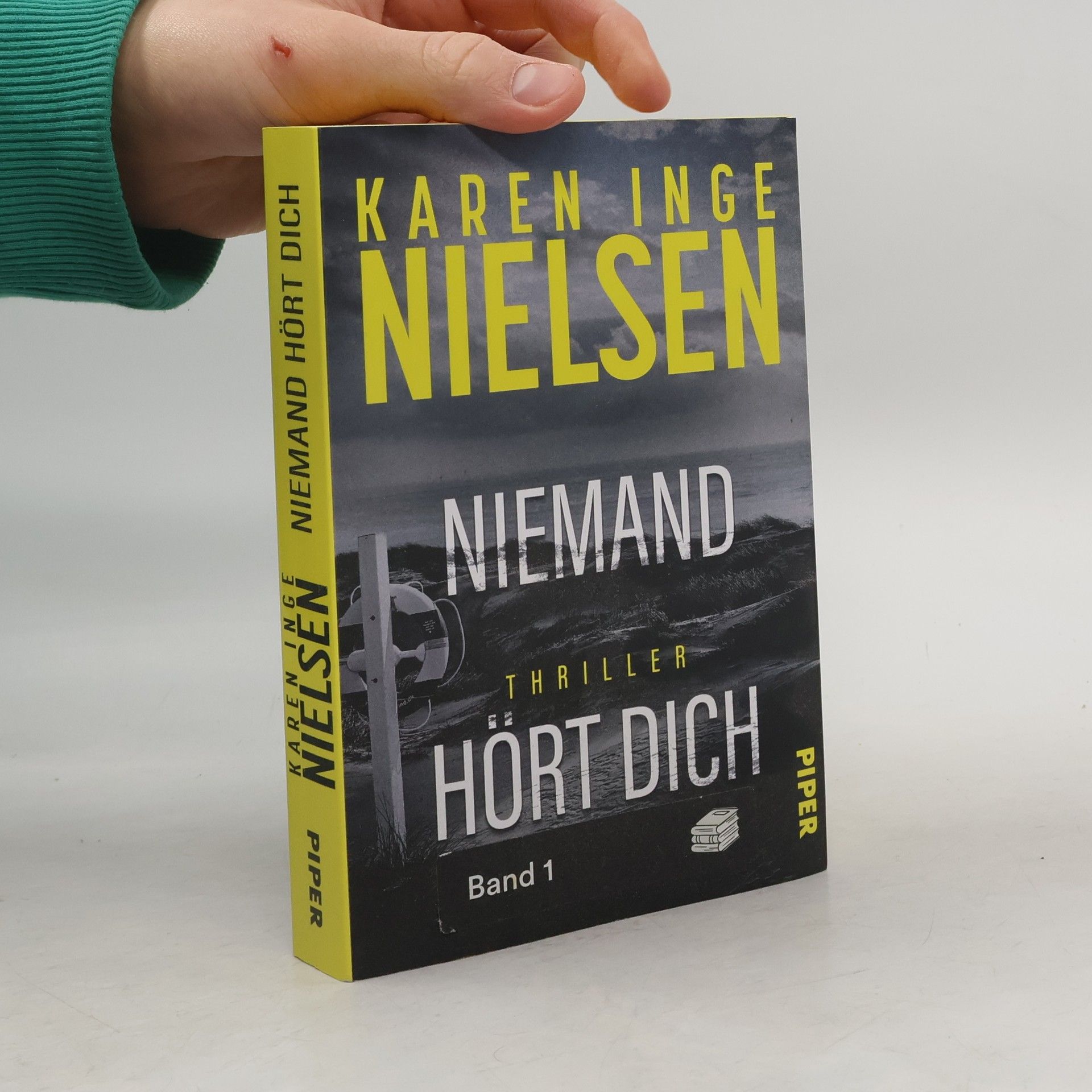 Karen Inge Nielsen Niemand hört dich