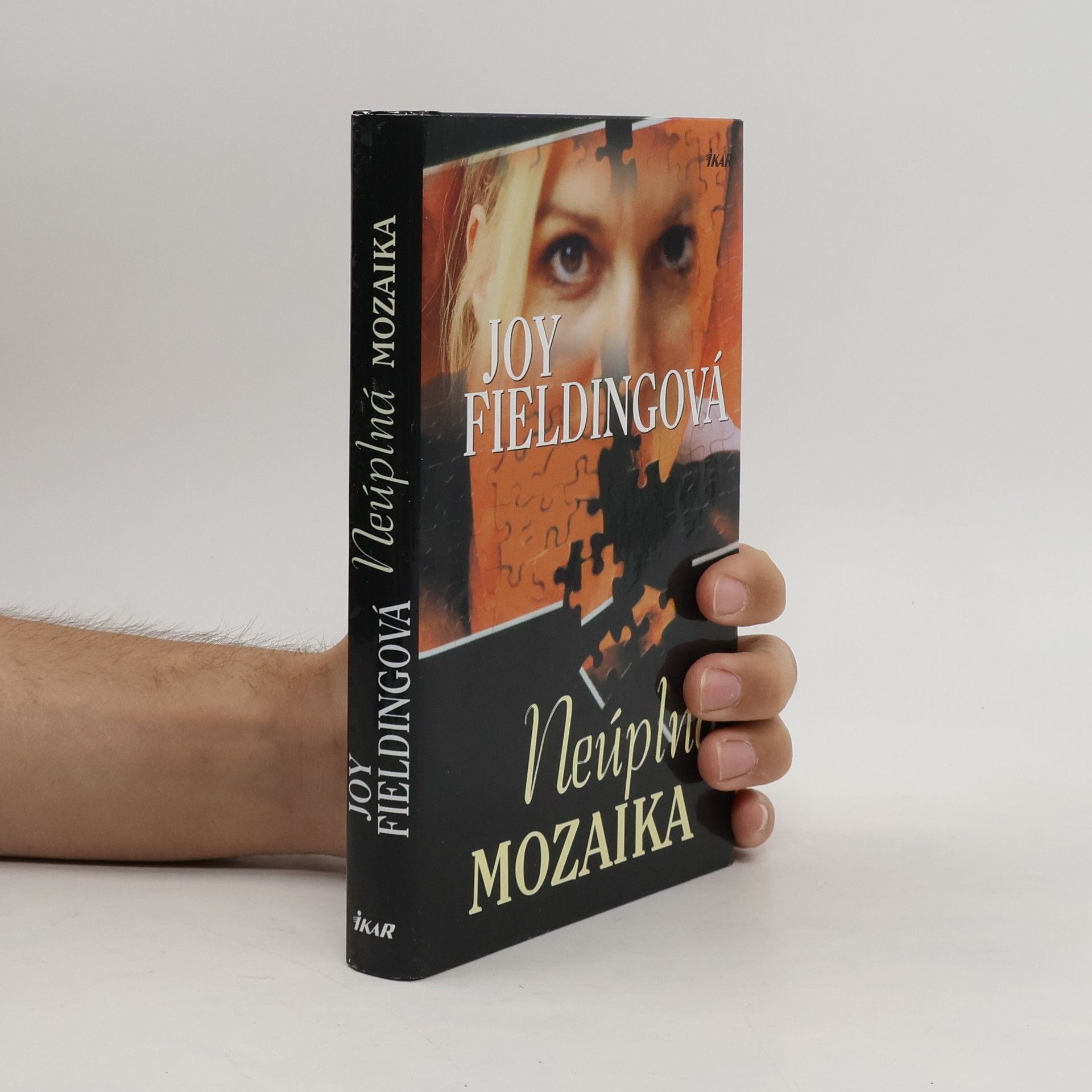 Joy Fielding Neúplná mozaika