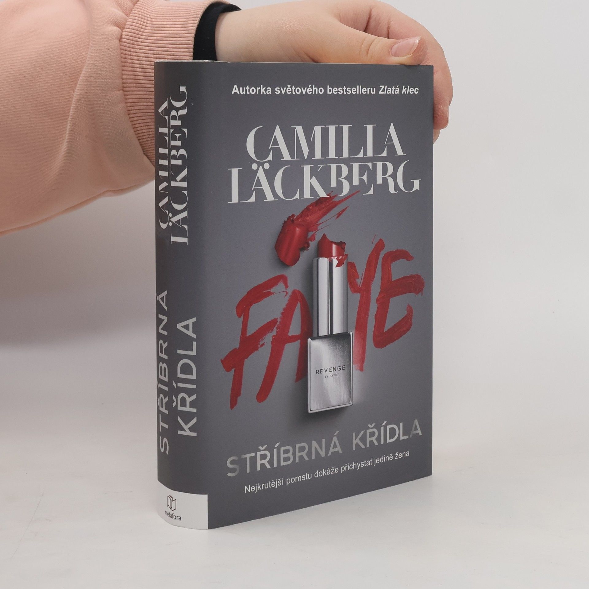 Camilla Läckberg Stříbrná křídla. Nejkrutější pomstu může přichystat jedině žena