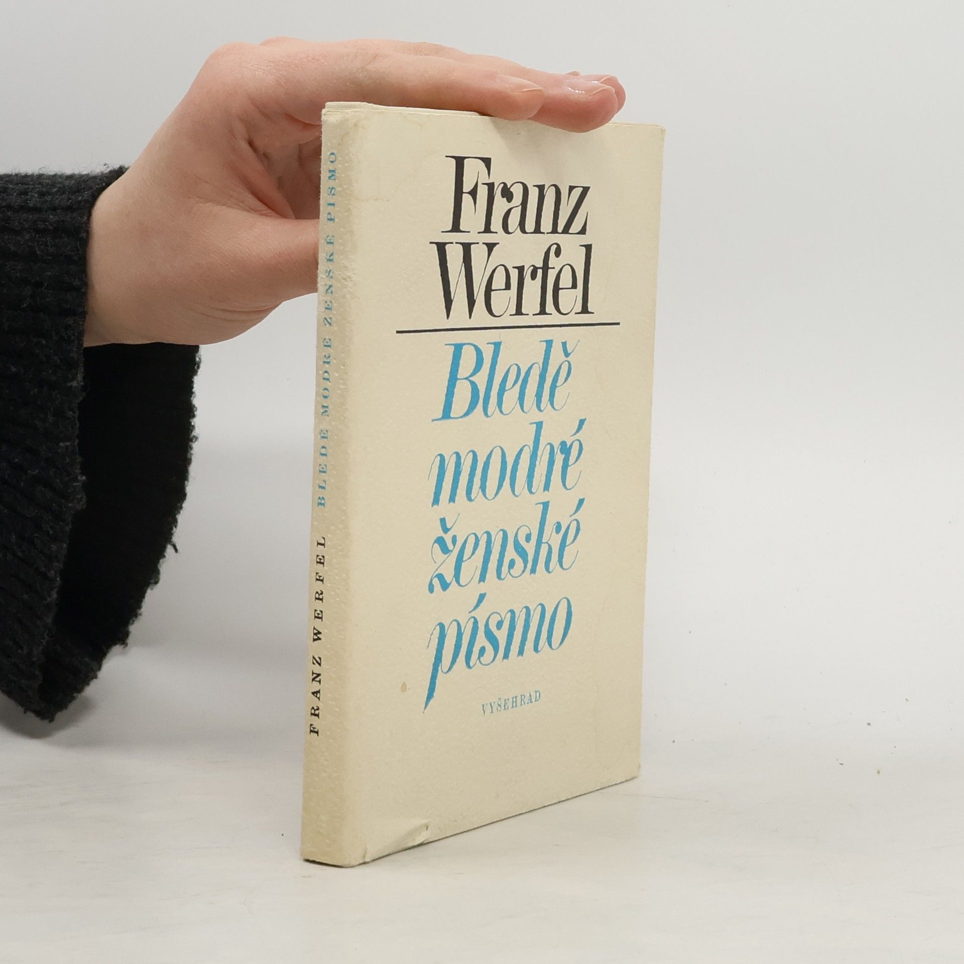Franz Werfel Bledě modré ženské písmo