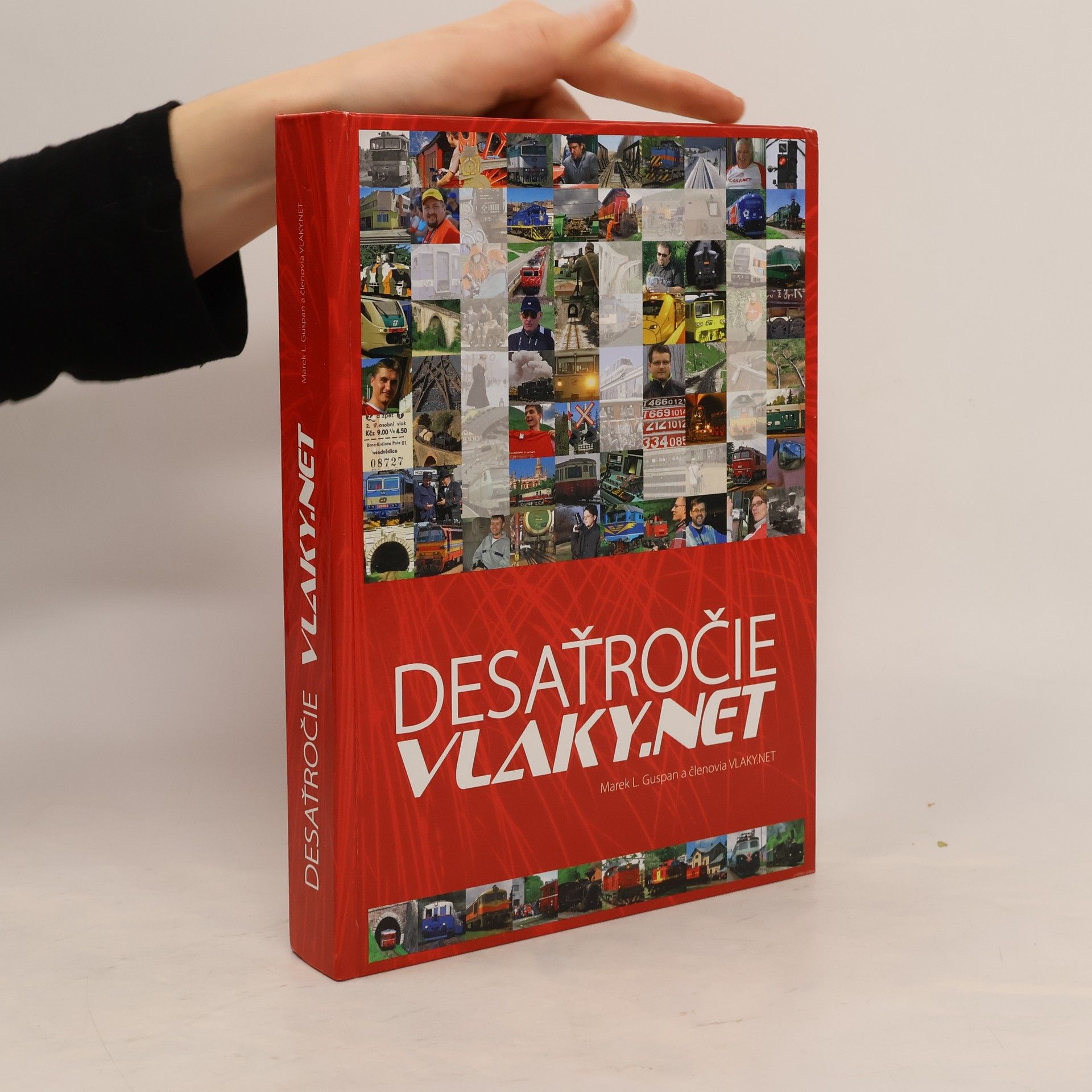 Kolektív autorov Desaťročie VLAKY.NET