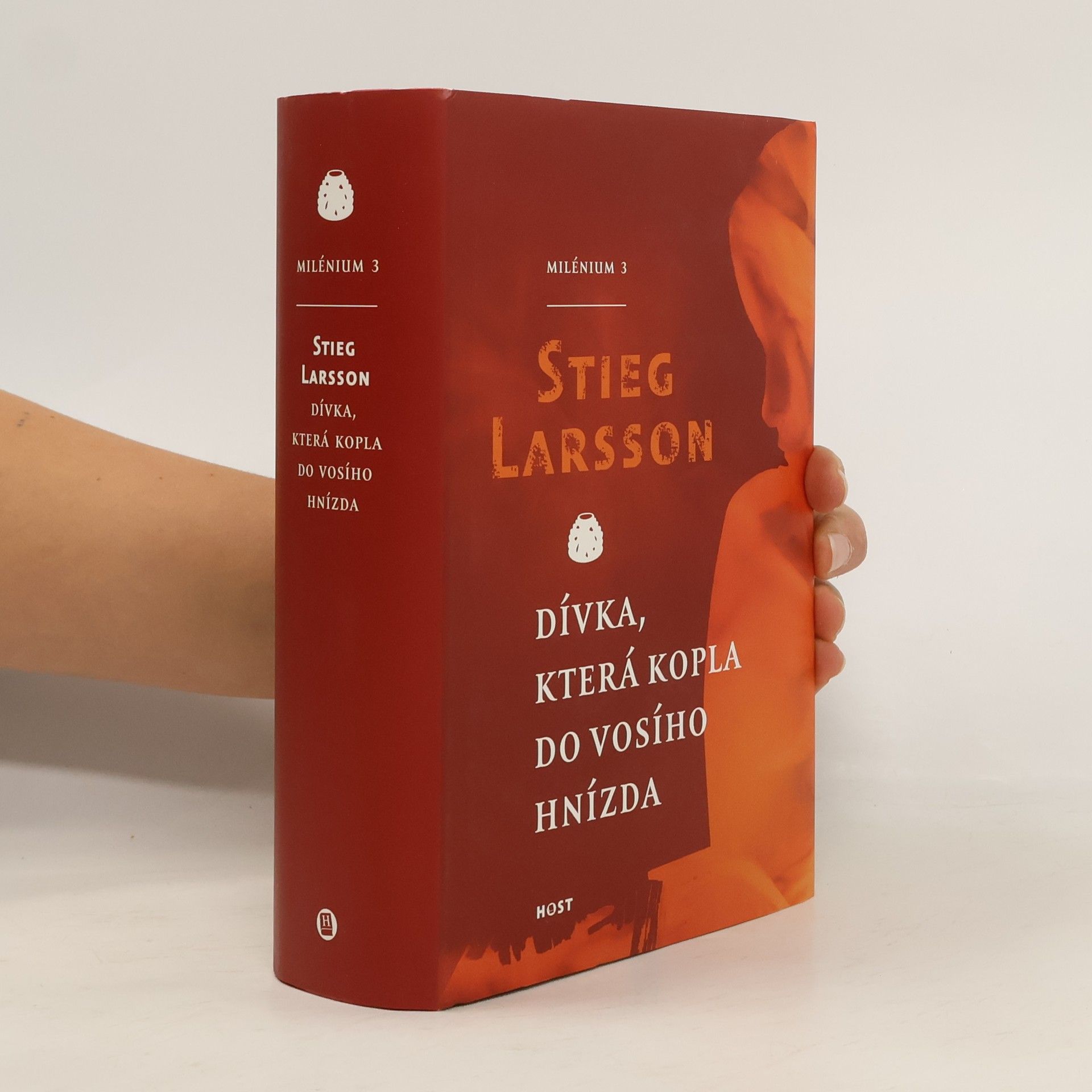 Stieg Larsson Dívka, která kopla do vosího hnízda