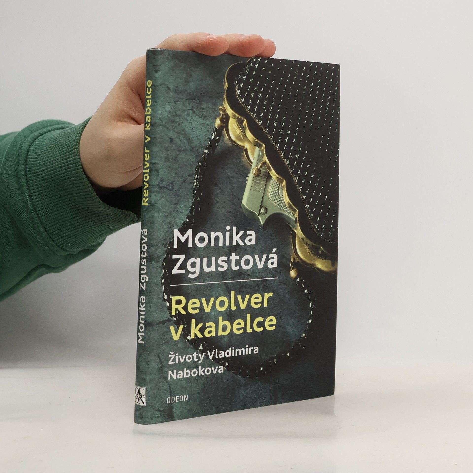 Monika Zgustová Revolver v kabelce – Životy Vladimira Nabokova