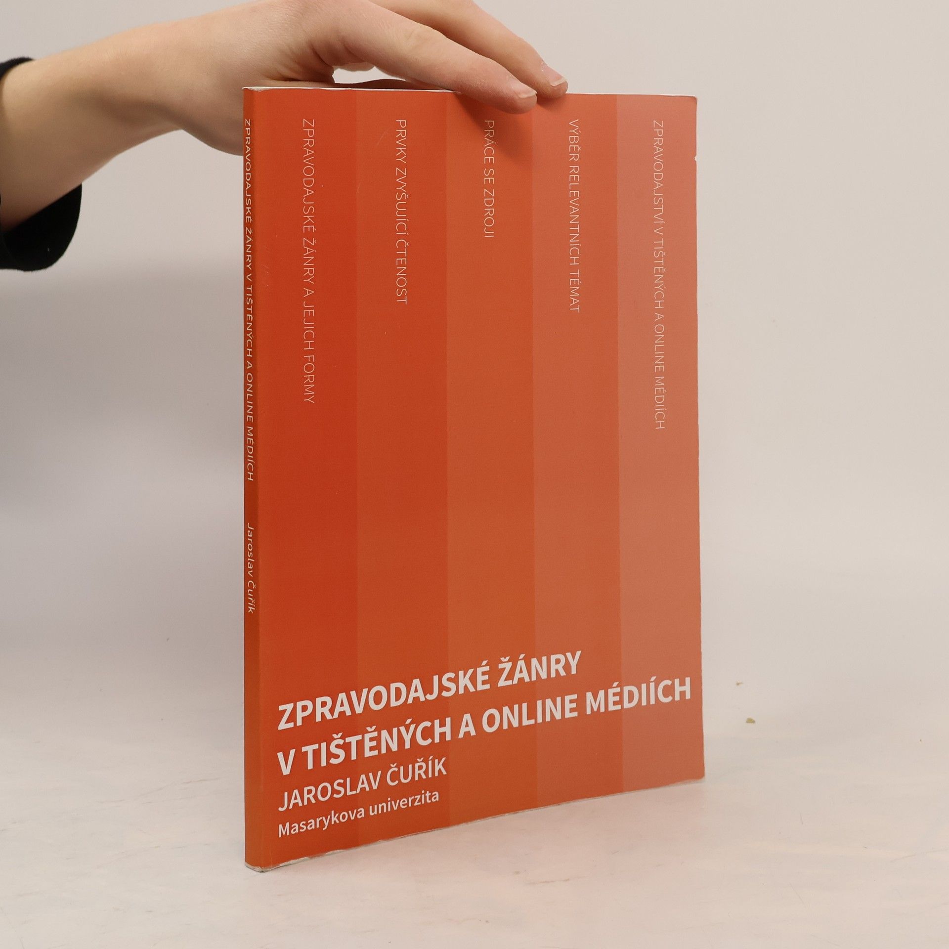 Zpravodajské žánry v tištěných a online médiích