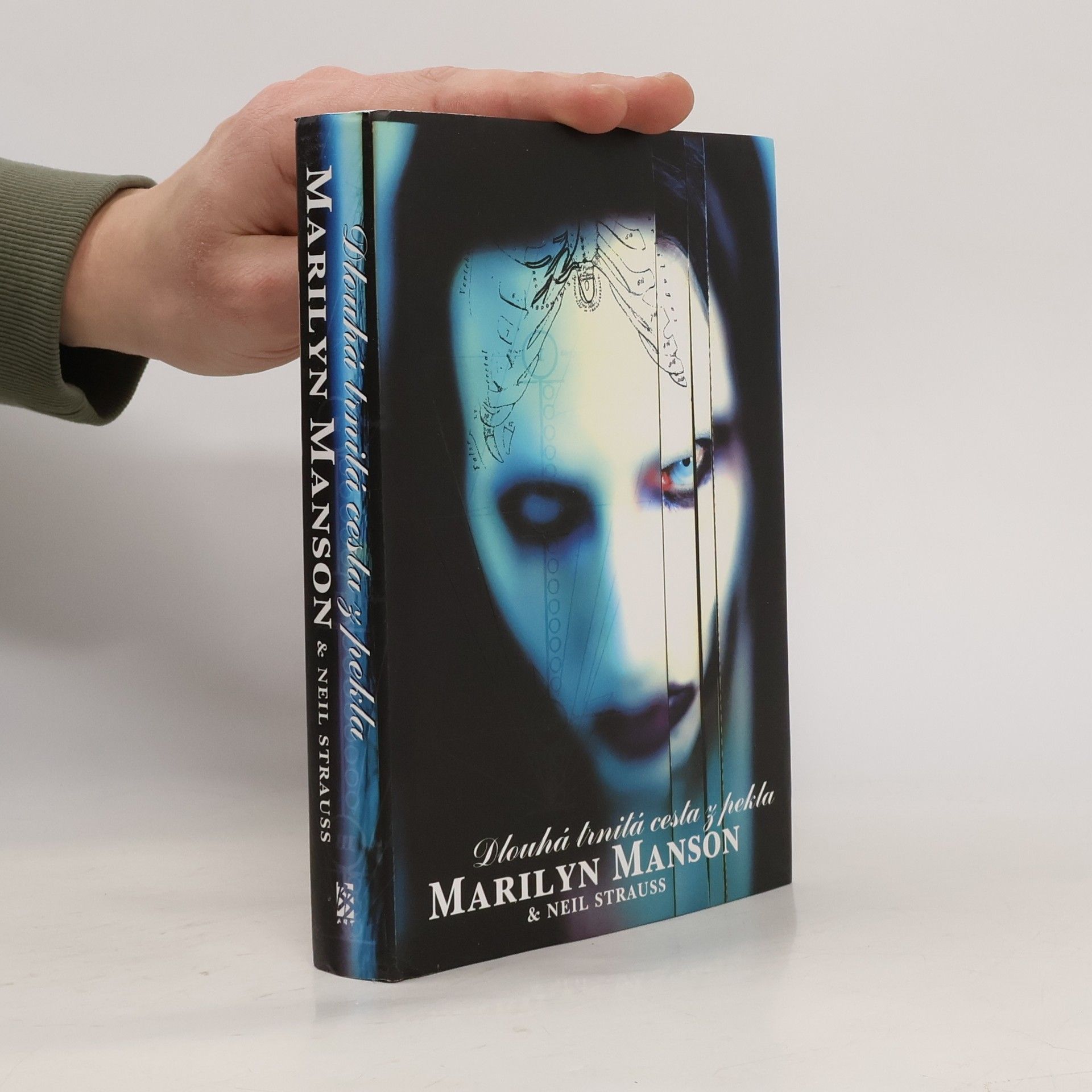 Marilyn Manson Dlouhá trnitá cesta z pekla