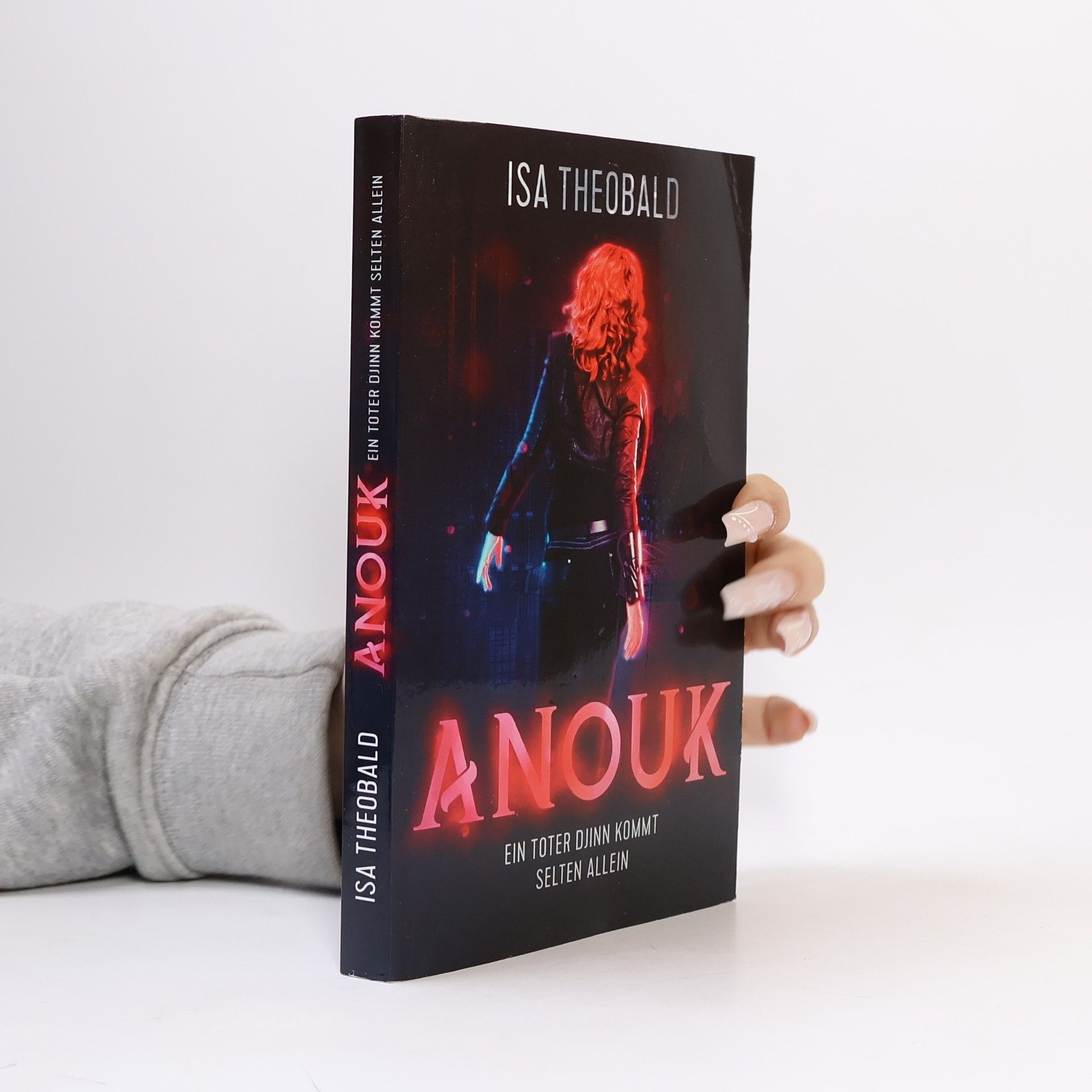 Isa Theobald Anouk 1