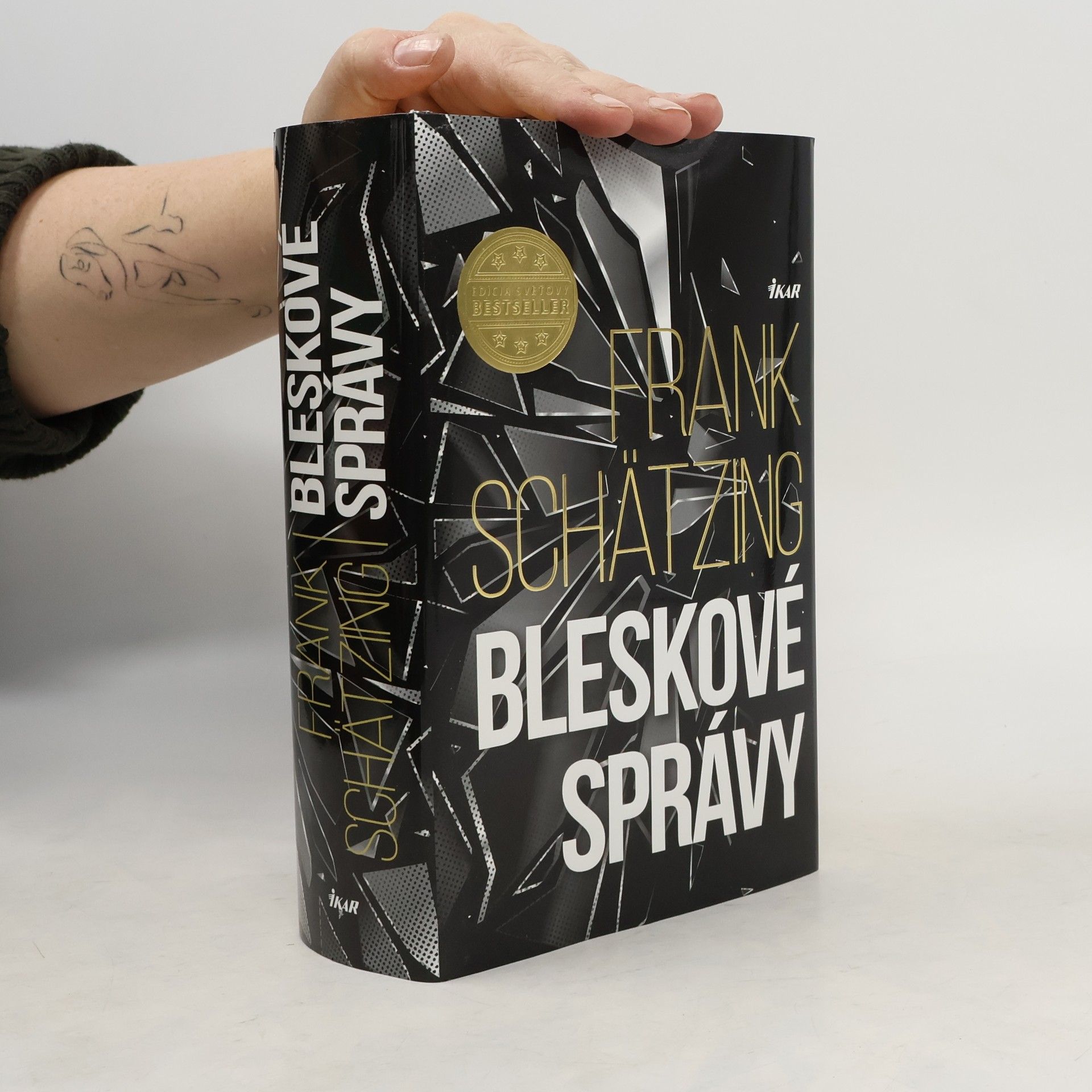 Frank Schätzing Bleskové správy