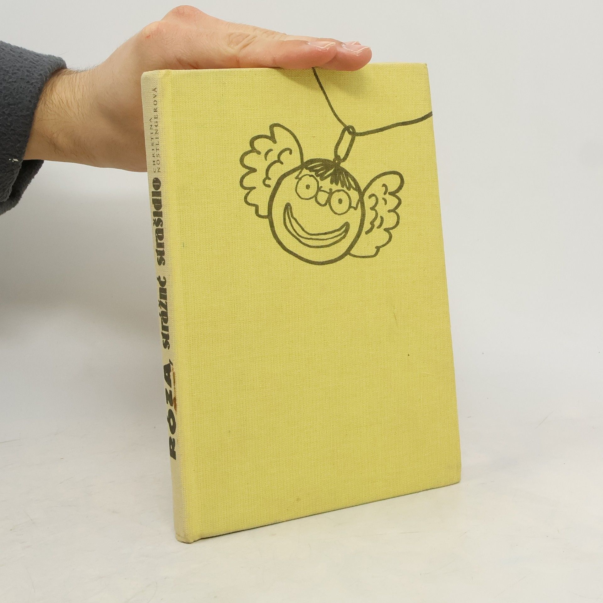 Róza, strážné strašidlo