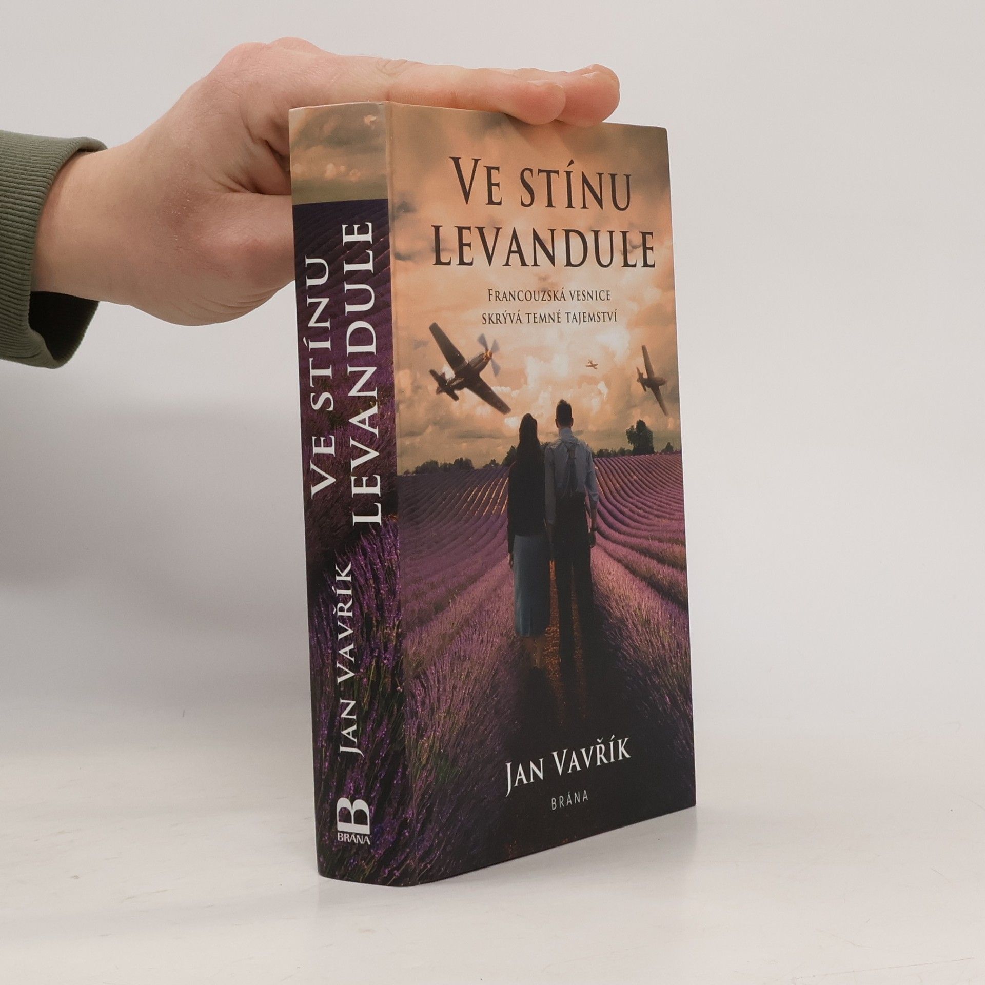 Jan Vavřík Ve stínu levandule