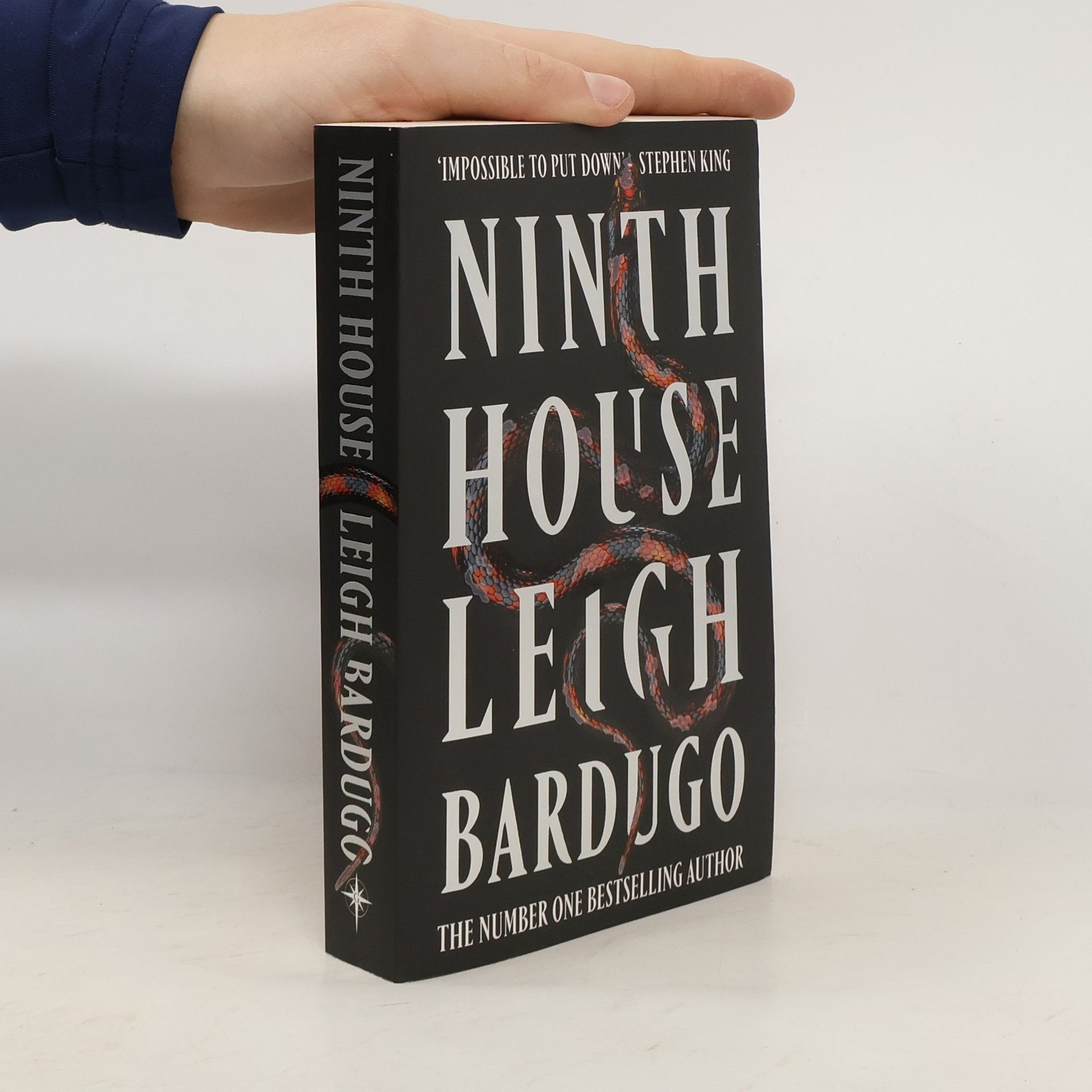 Leigh Bardugo Ninth house