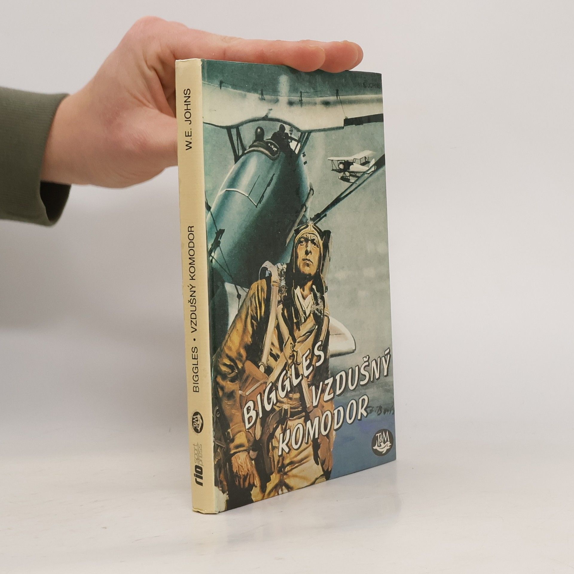 William Earl Johns Biggles, vzdušný komodor