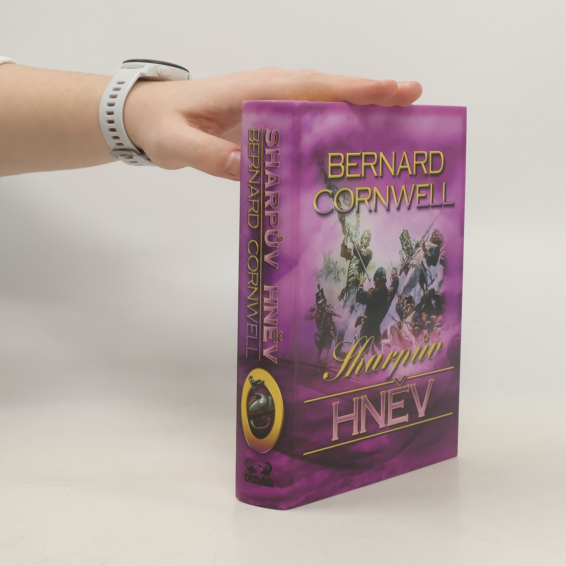 Bernard Cornwell Sharpův hněv