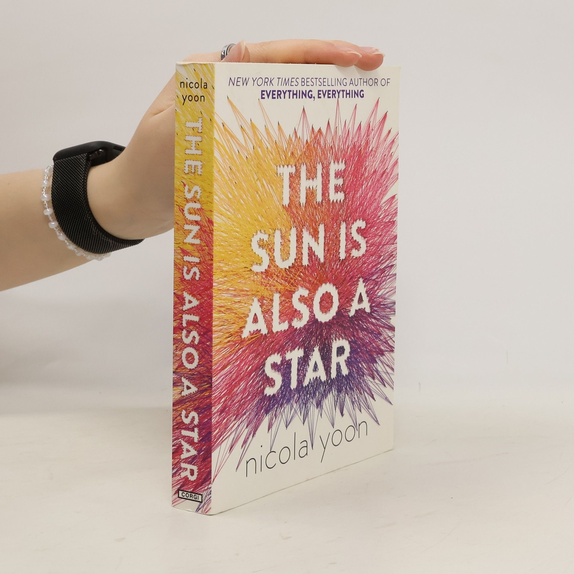 Nicola Yoon The Sun is also a star