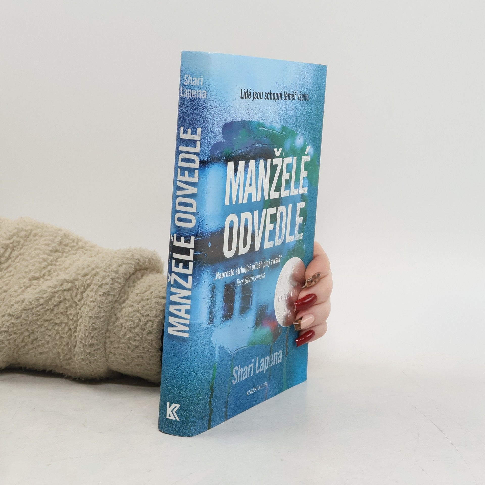 Shari Lapena Manželé odvedle