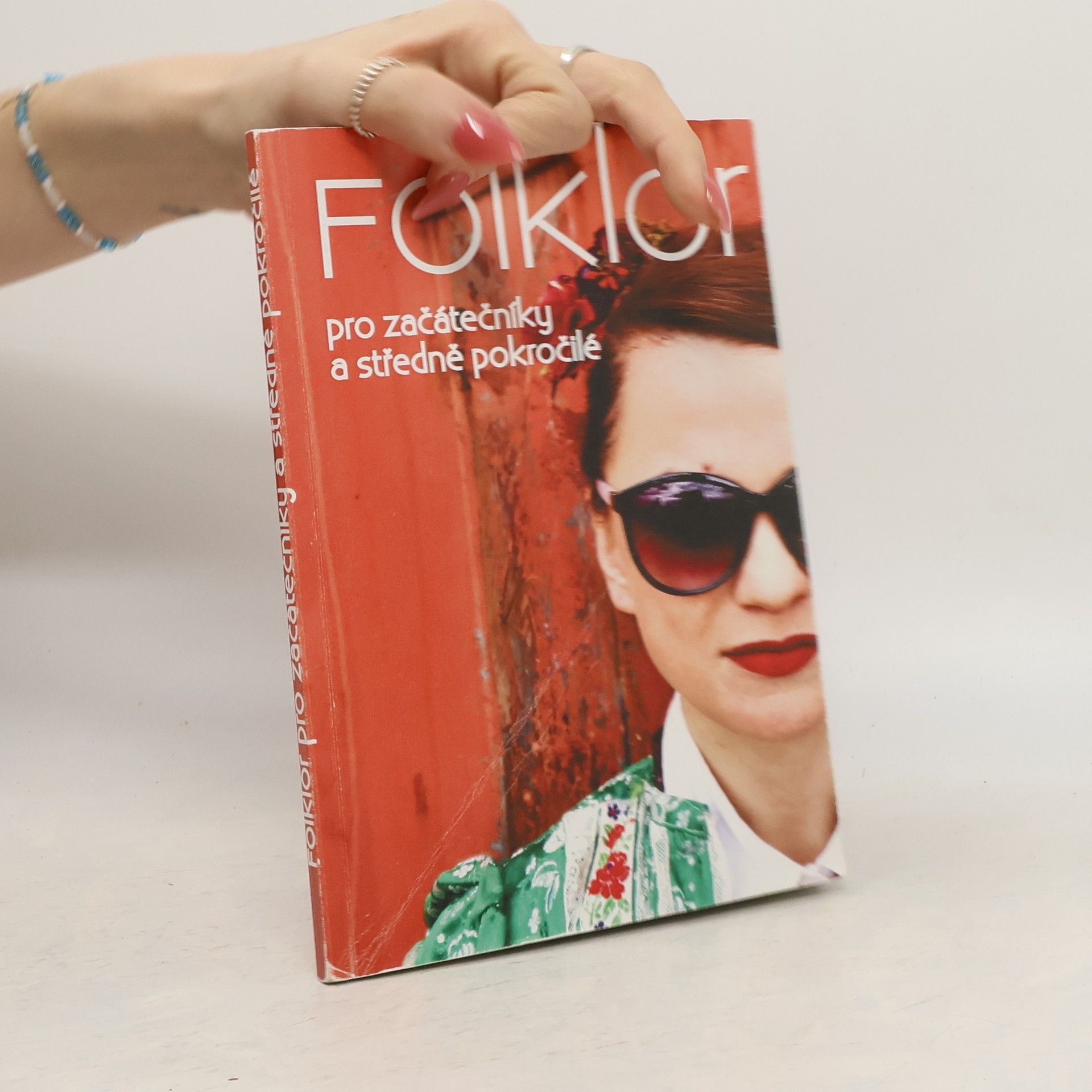 Eliáš Molnár Folklór pro začátečníky a středně pokročilé