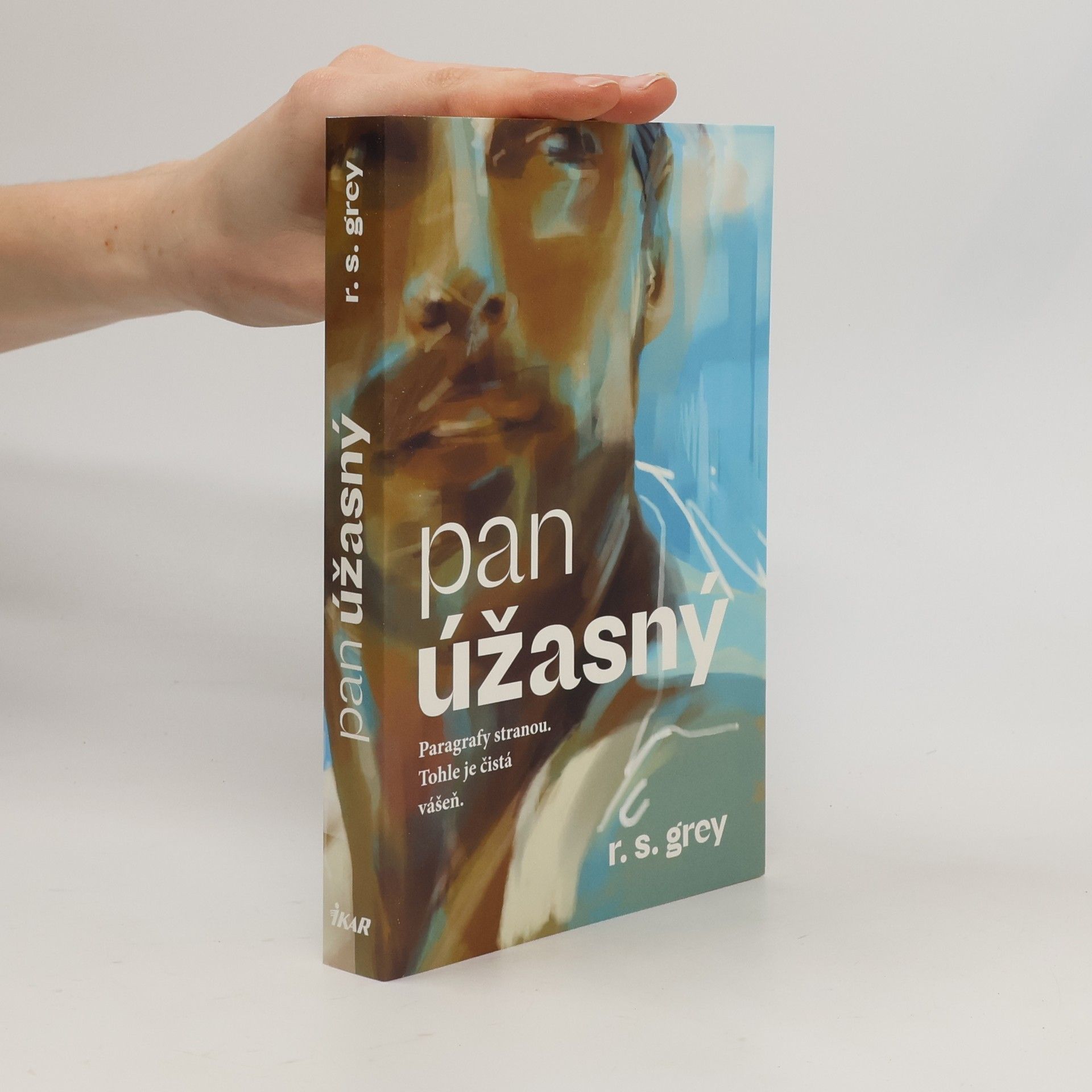 R. S. Grey Pan Úžasný