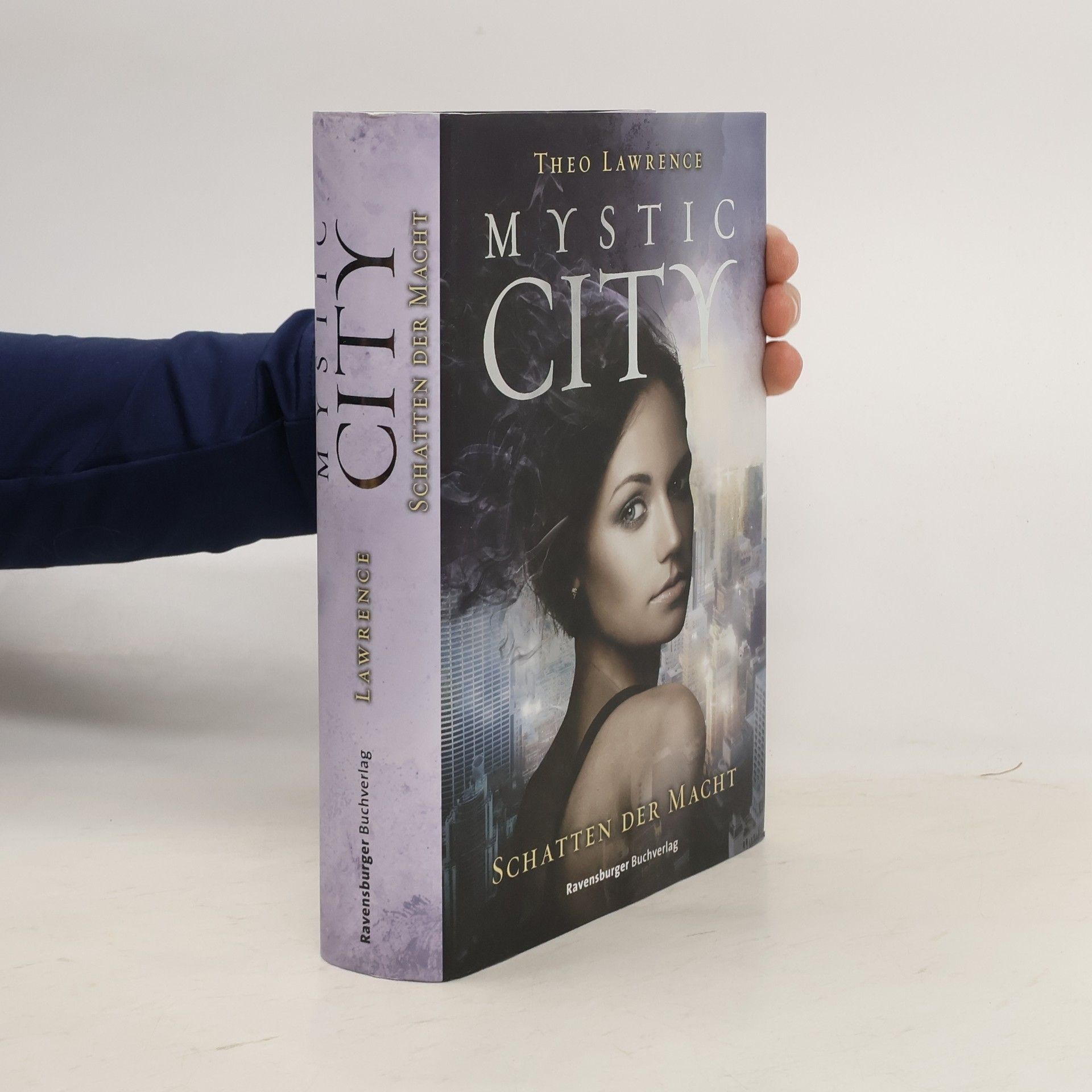 Theo Lawrence Mystic City. Schatten der Macht