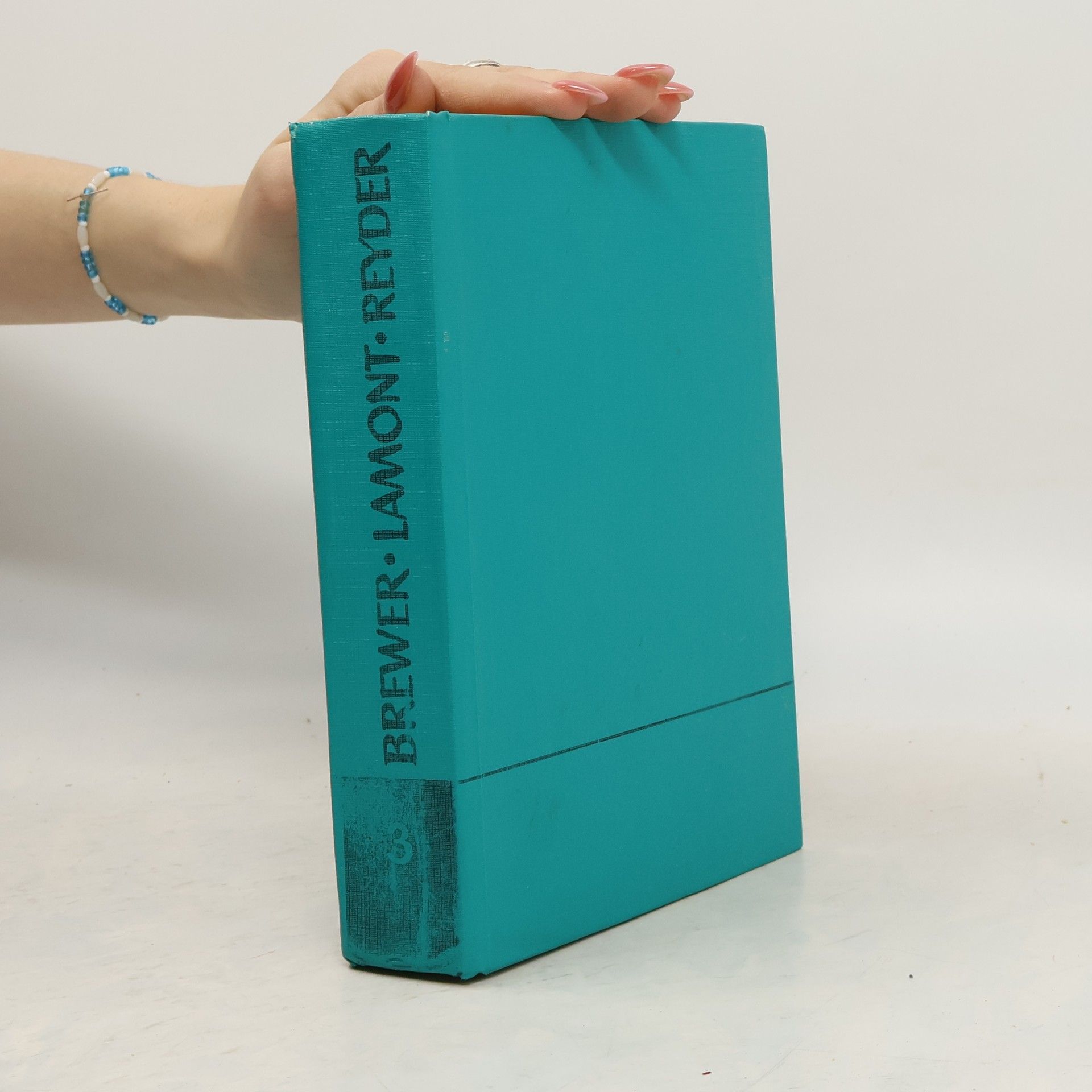 Frank Arnau Horúci asfalt-Rio. Výstrel bez ozveny. Vražda bola chybou réžie. 3 zvazok