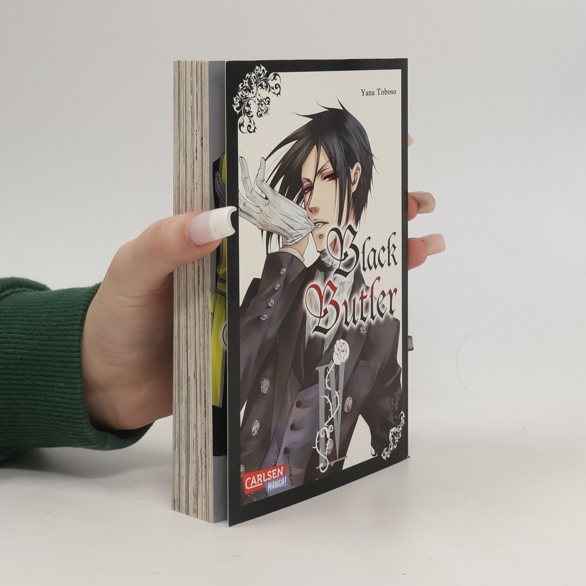 Yana Toboso Black butler 4