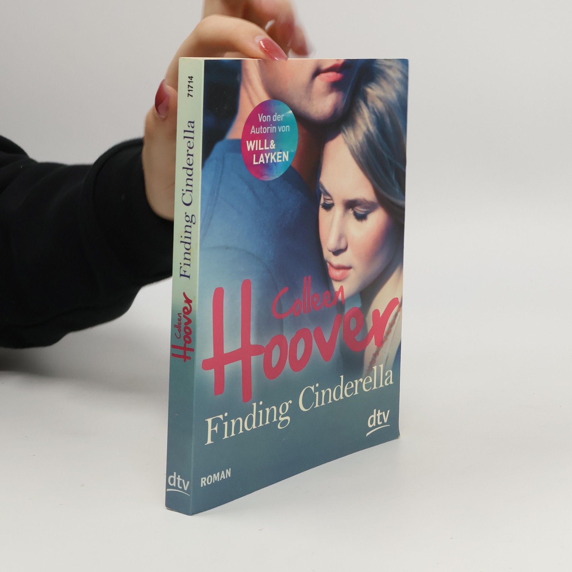 Colleen Hoover Finding Cinderella