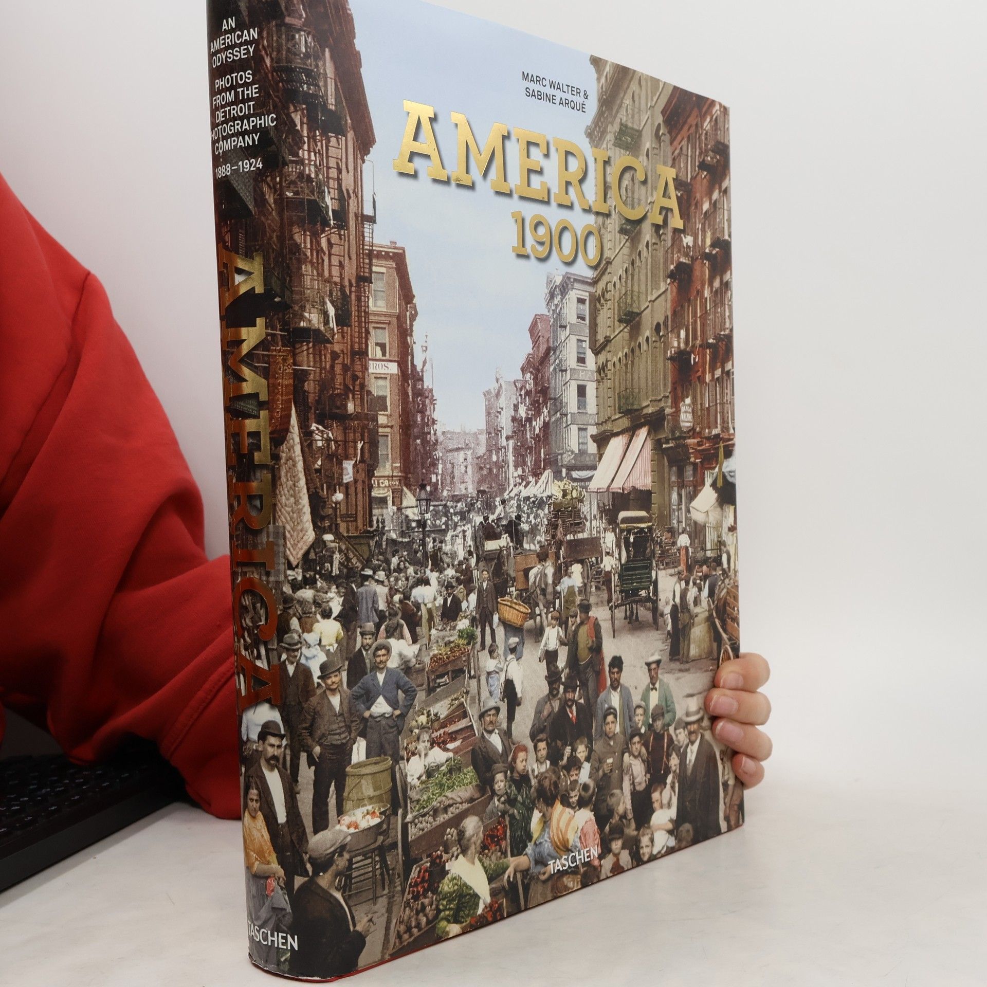 Marc Walter America 1900