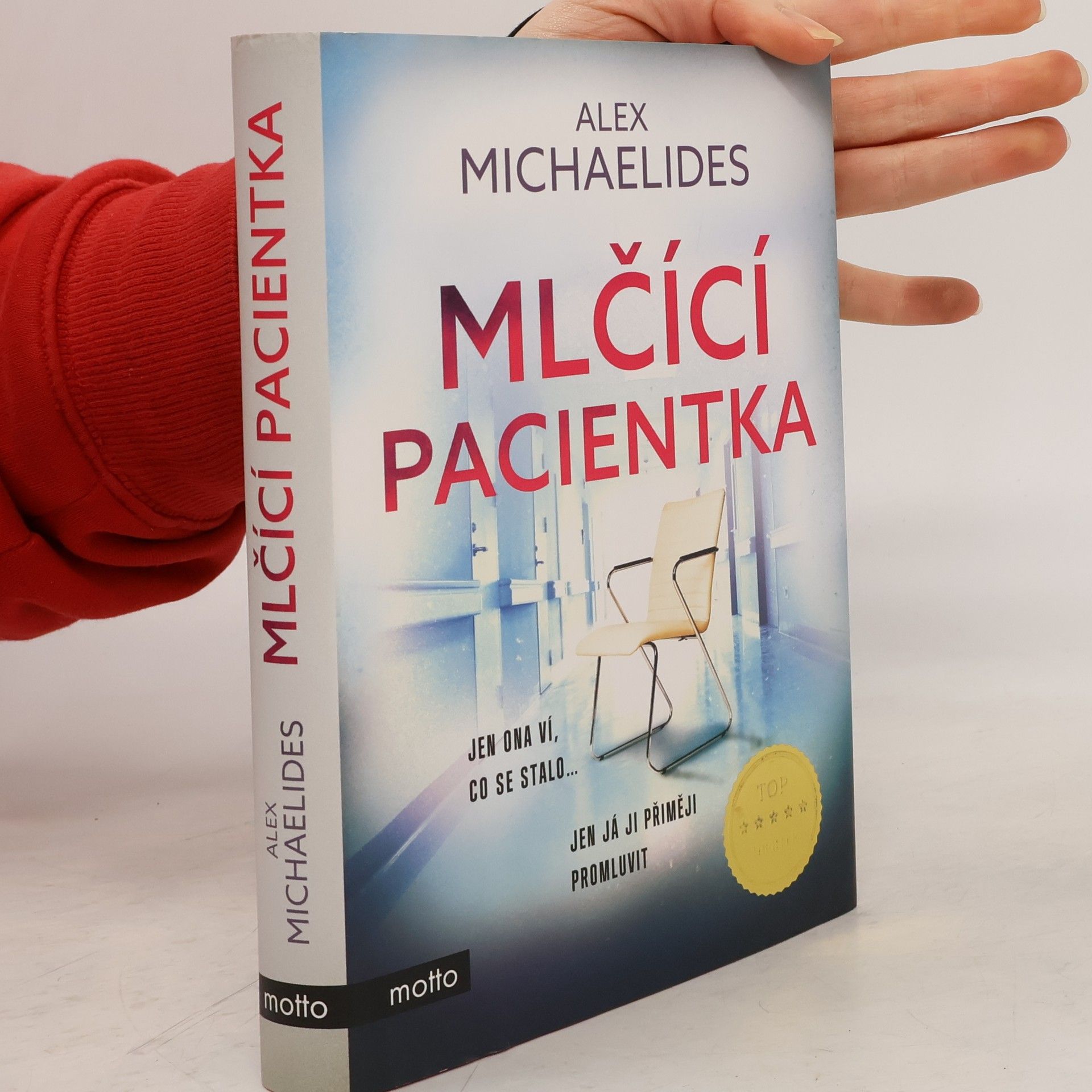 Alex Michaelides Mlčící pacientka