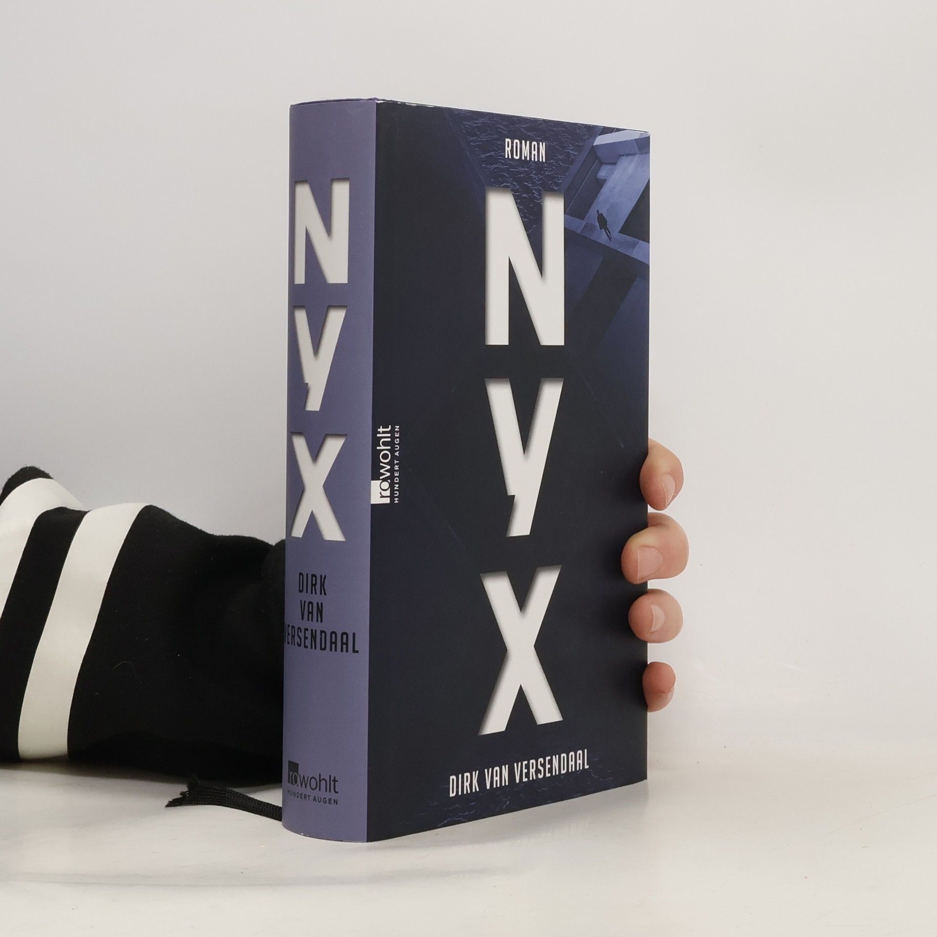 Dirk van Versendaal Nyx