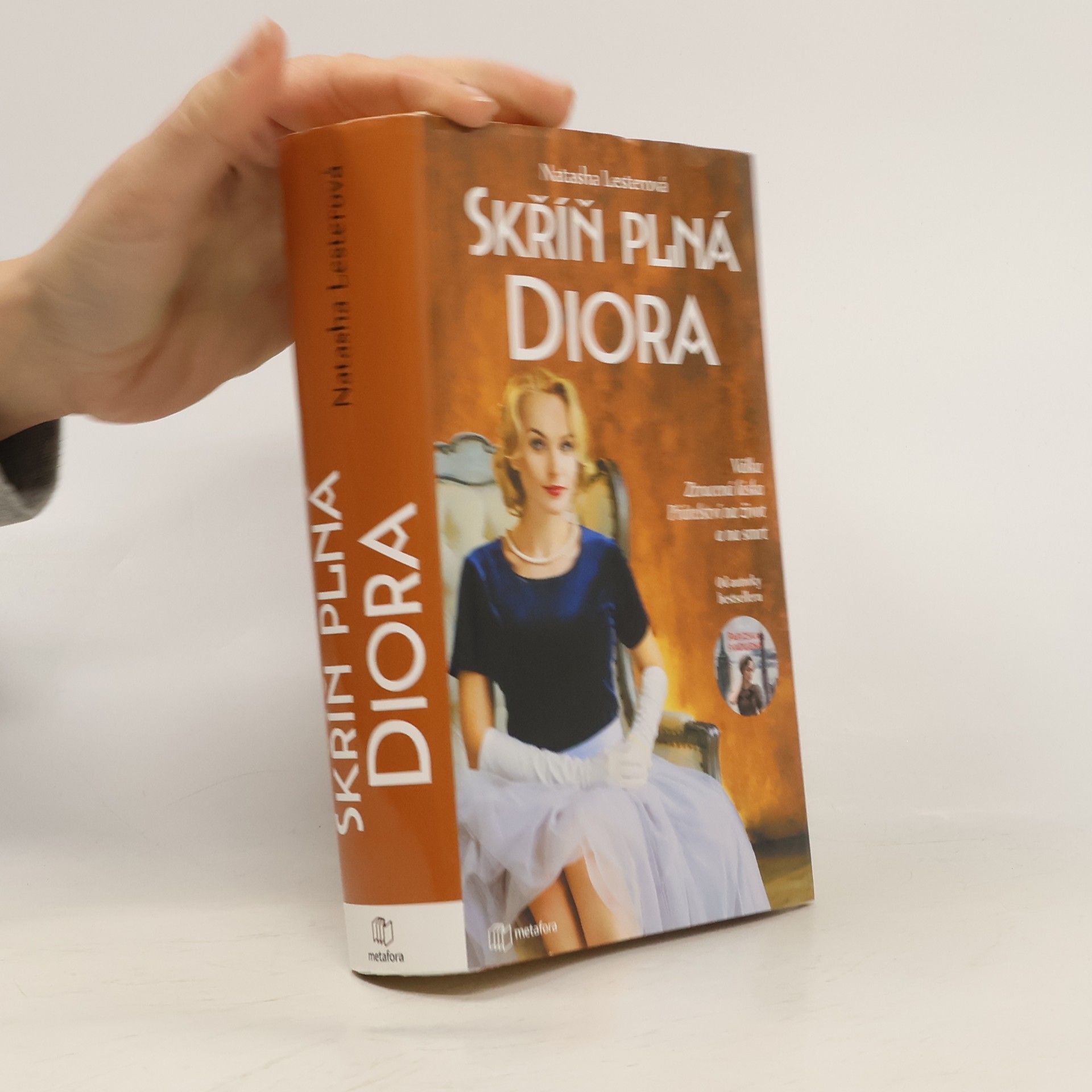 Lesterová Natasha Skříň plná Diora