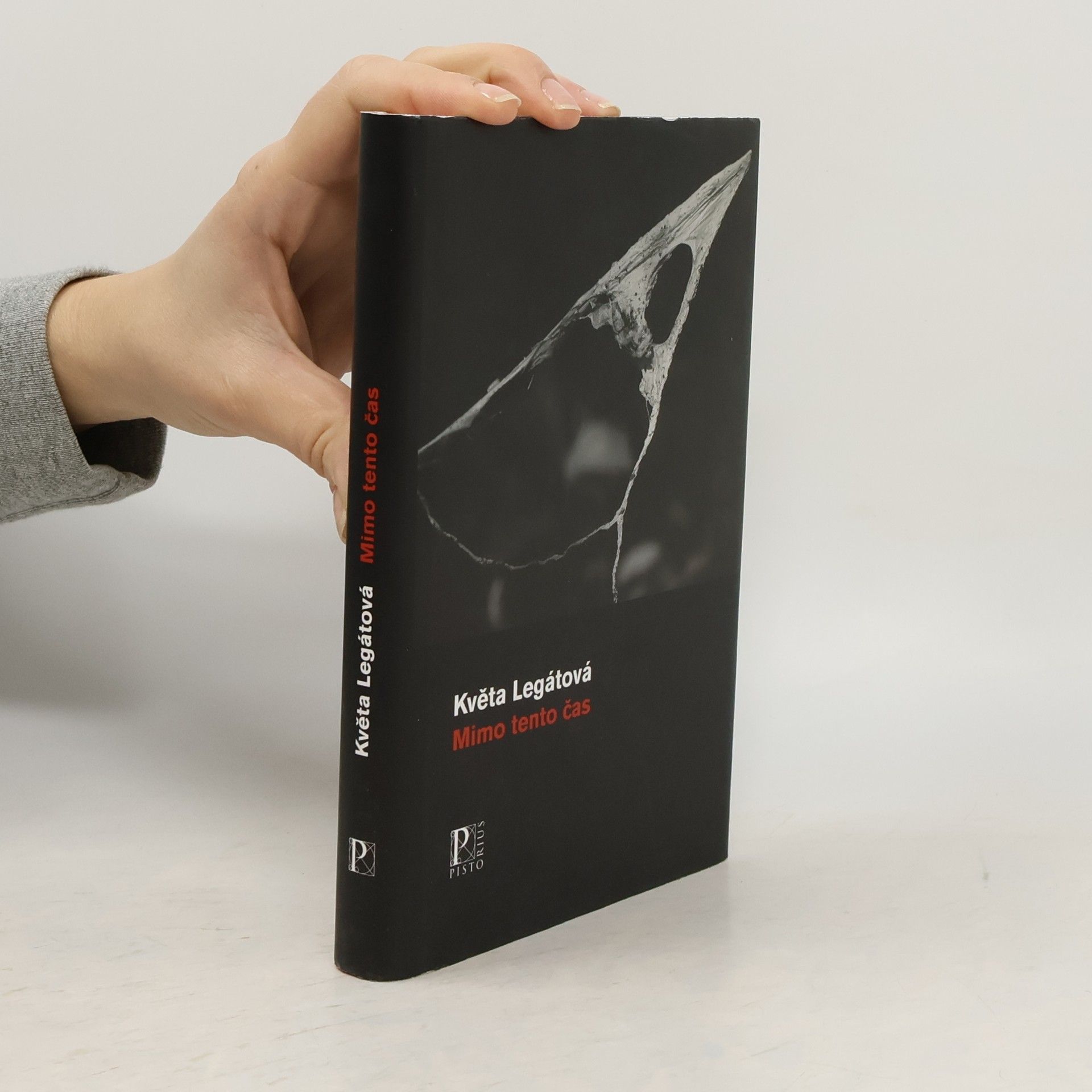 Květa Legátová Mimo tento čas
